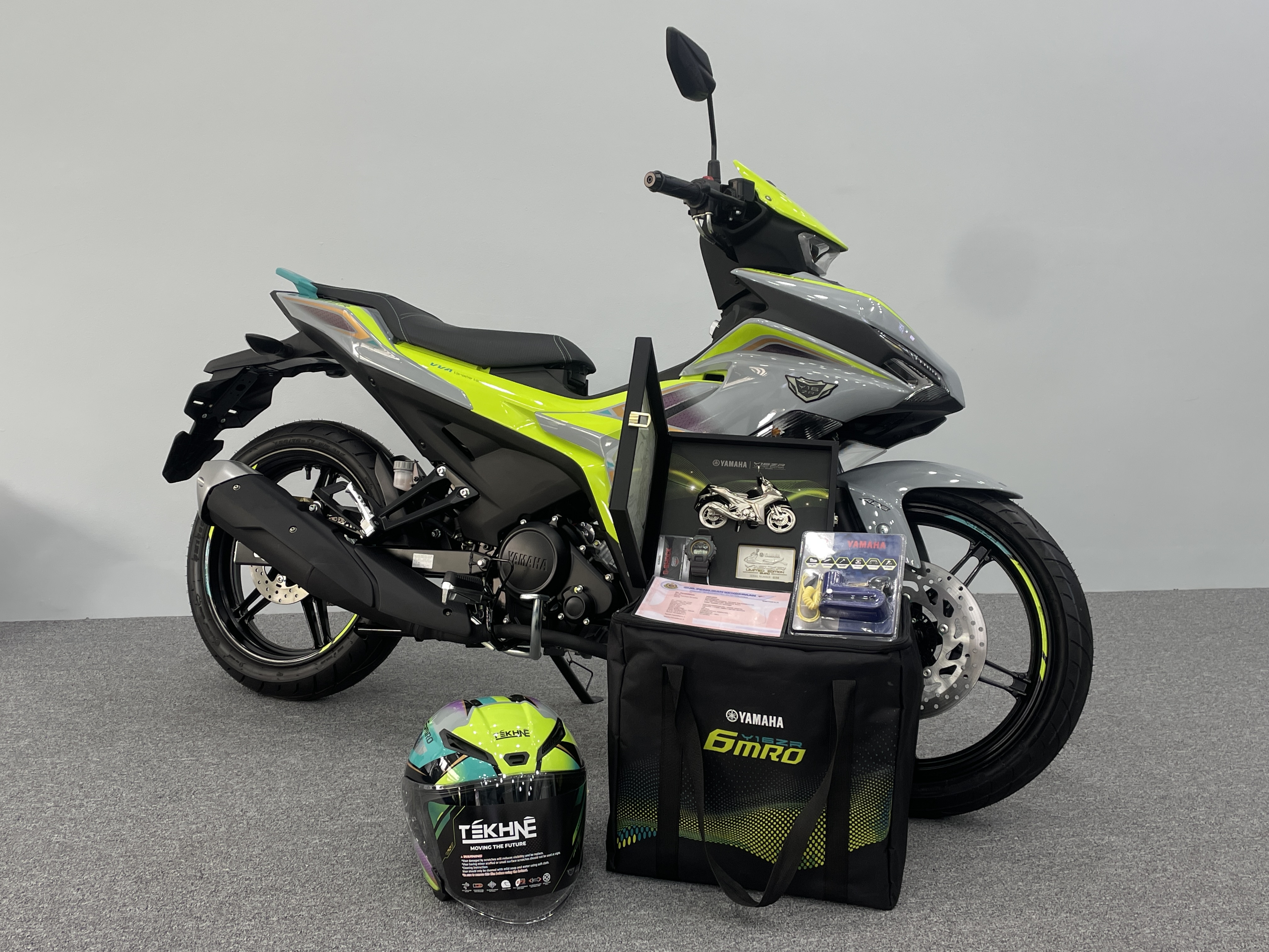 Xe tay con Yamaha anh 11