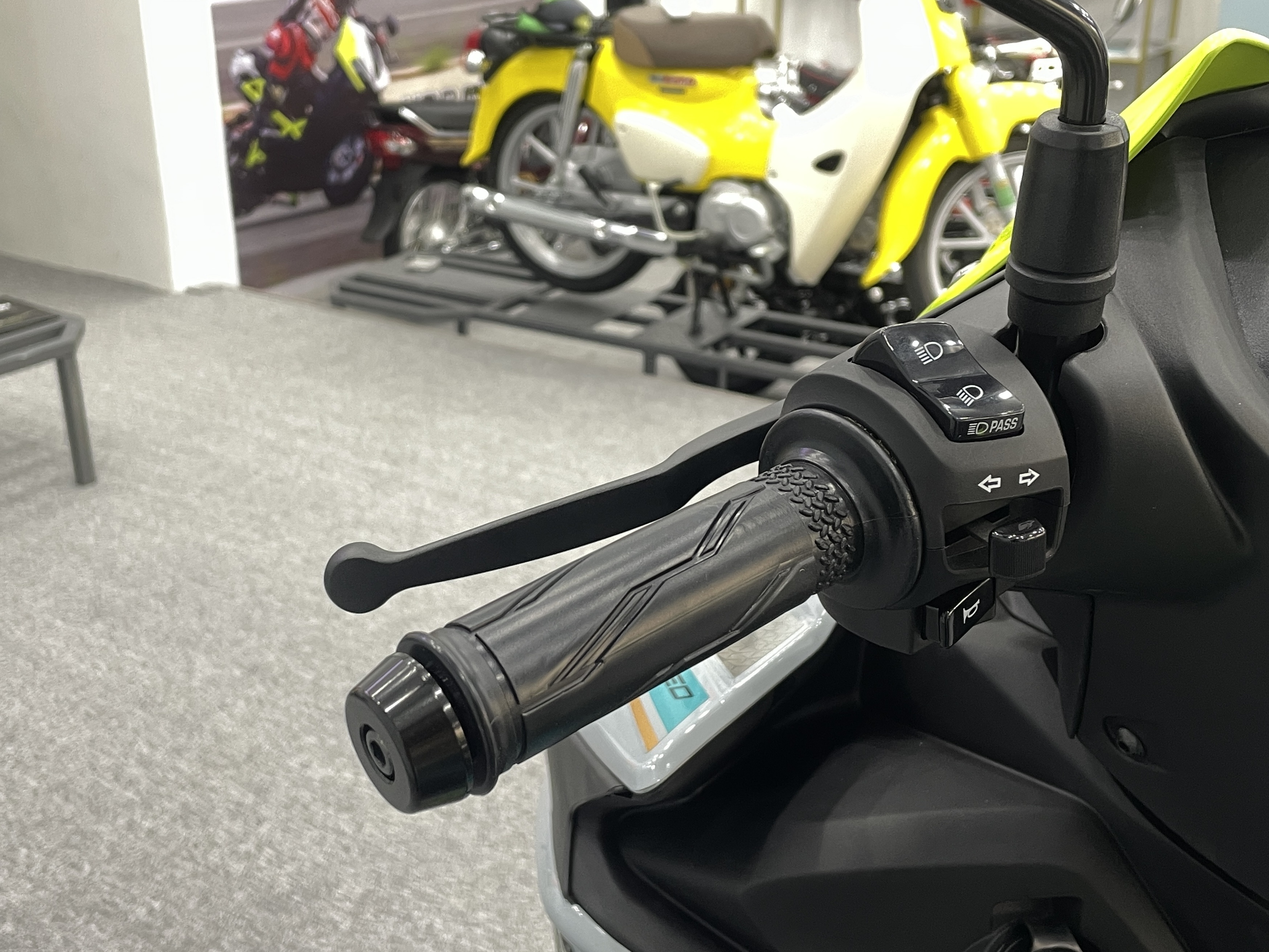 Xe tay con Yamaha anh 6