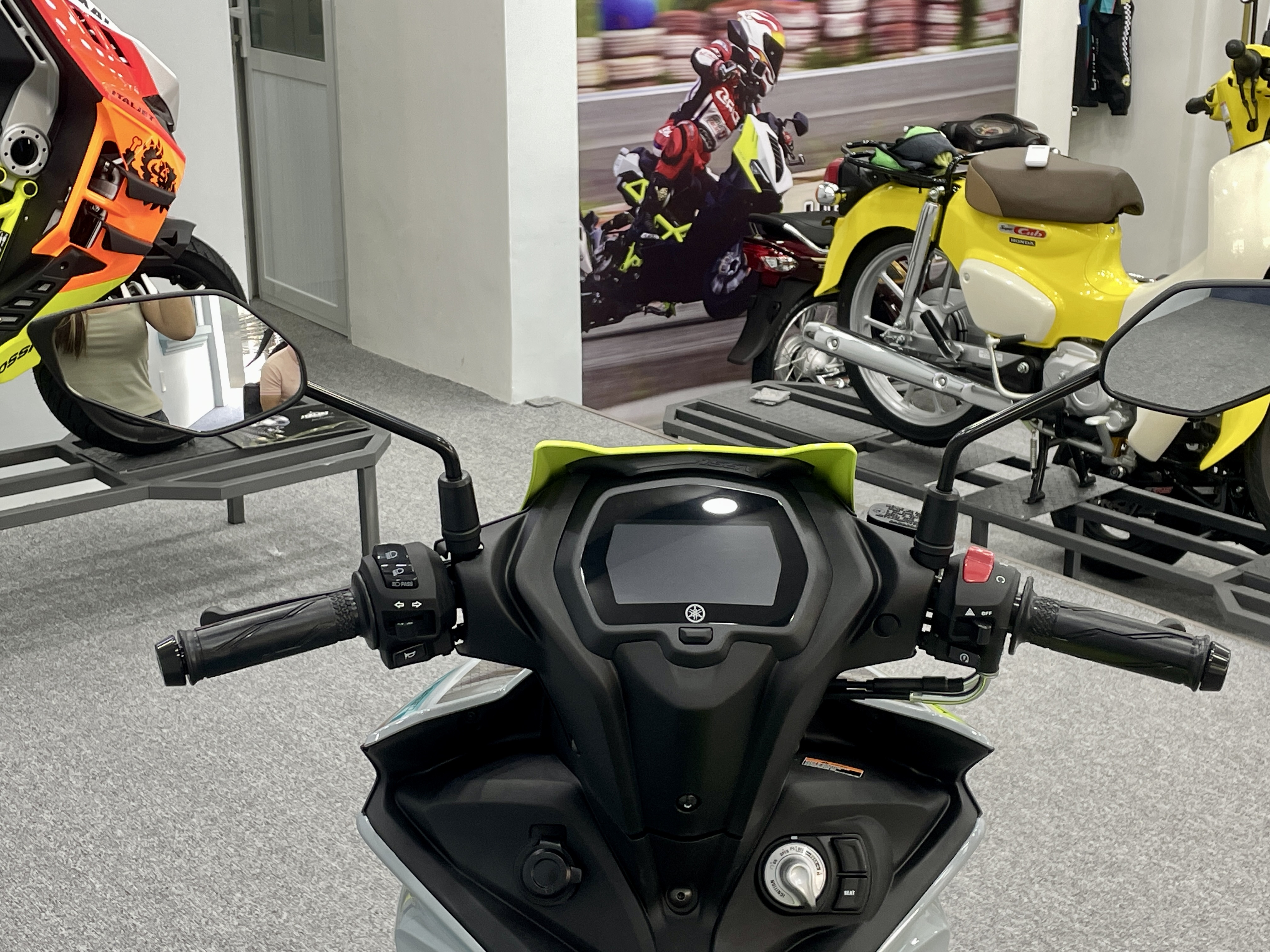 Xe tay con Yamaha anh 5