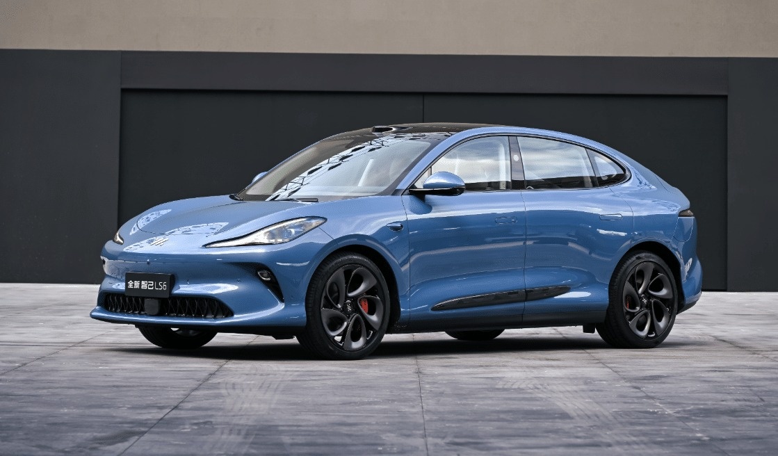 Xe dien hang sang MG IM6 ra mat Thai Lan, lieu se ve Viet Nam? hinh anh