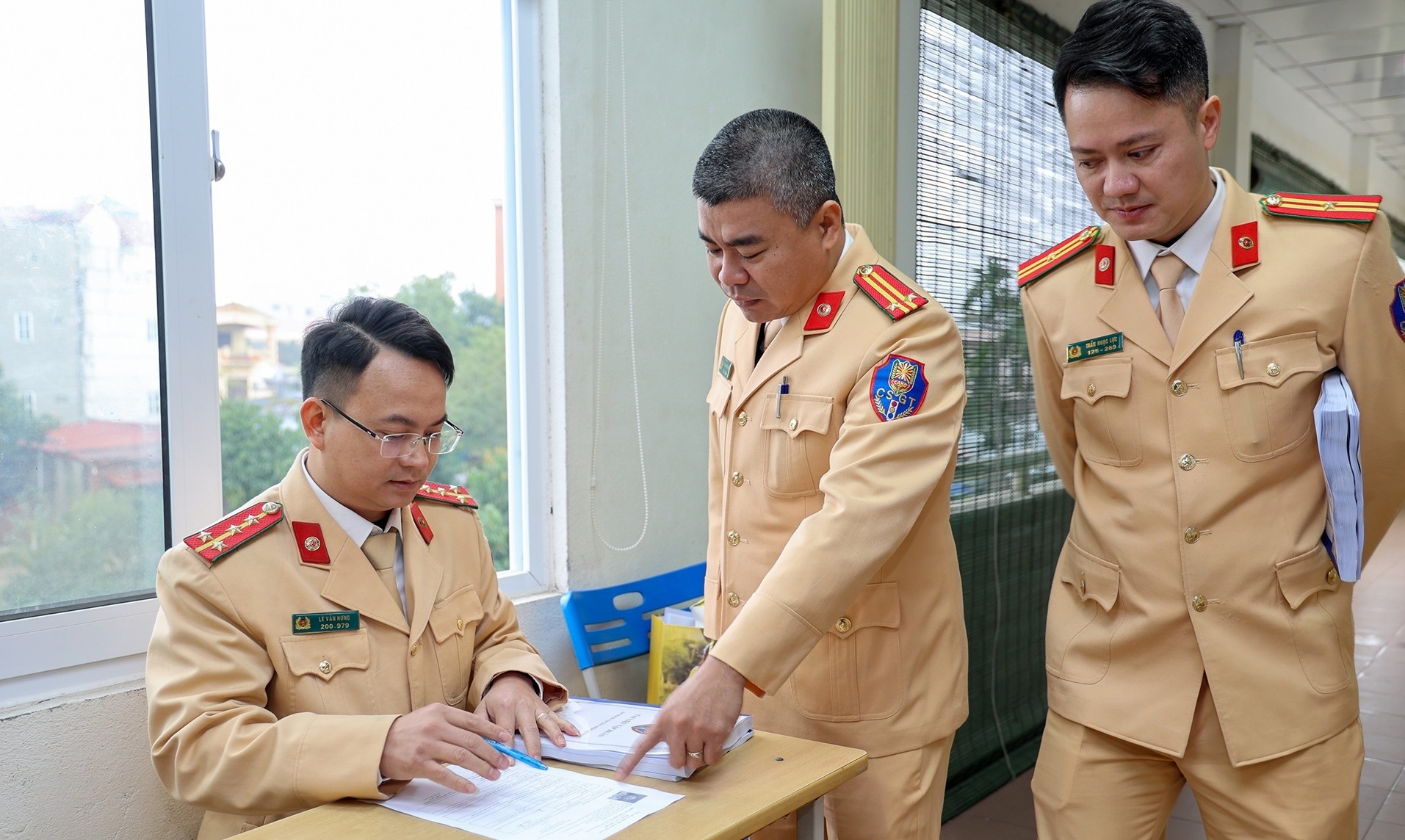 Co giay phep lai oto, lay bang lai xe may khong can thi lai ly thuyet hinh anh