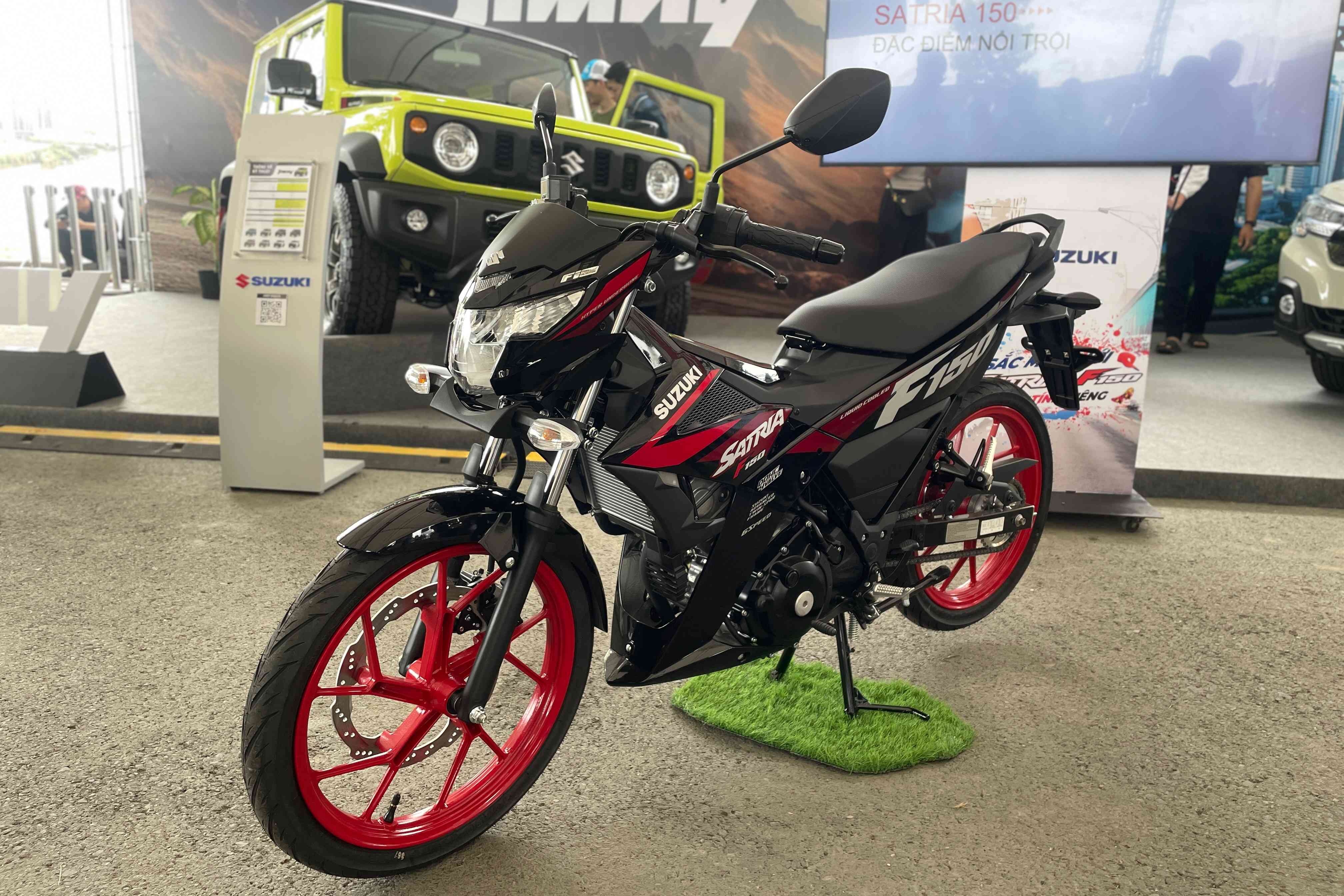 Suzuki Satria F150 phien ban moi ra mat - doi mau, co the giu gia ban hinh anh