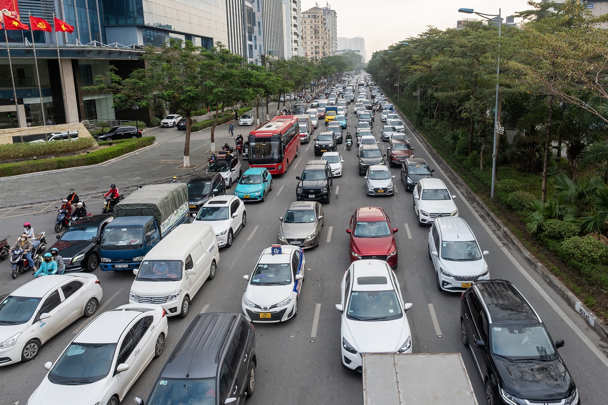 Nhung loi vi pham giao thong khi lai oto co muc phat cao nhat hinh anh