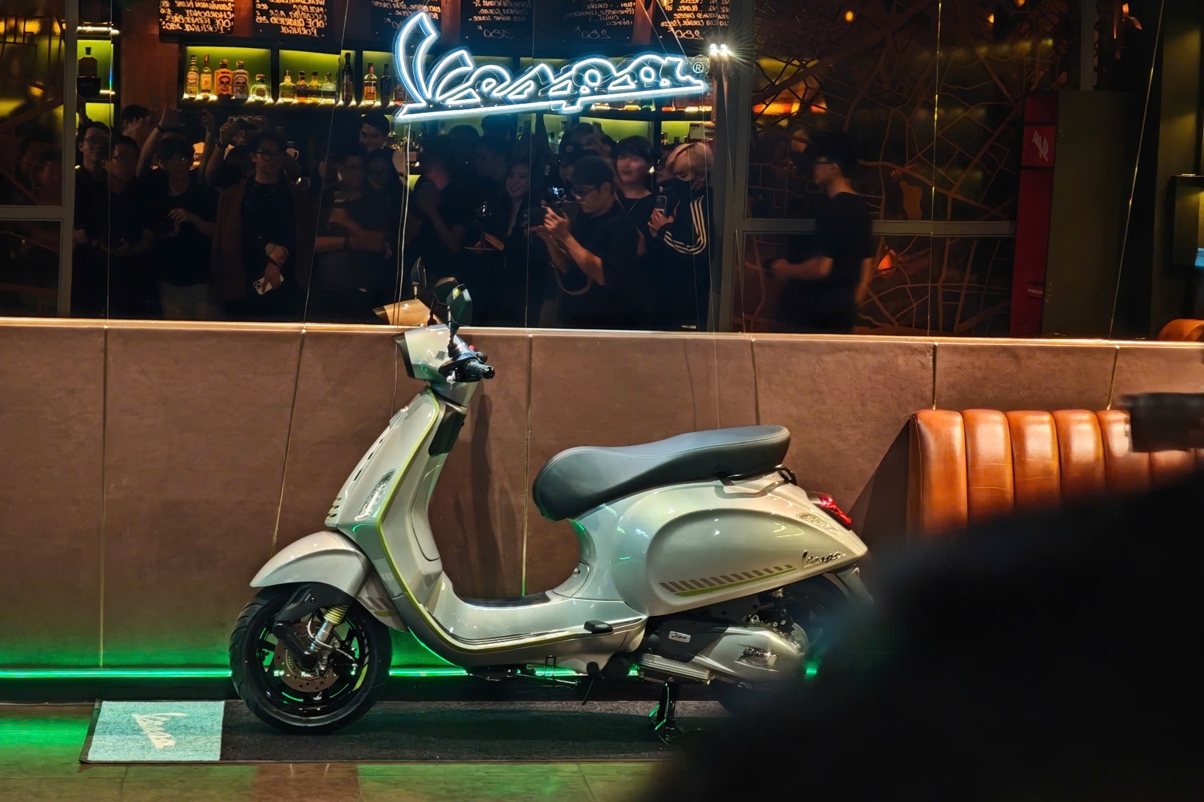 Vespa Sprint Tech ra mat Viet Nam, gia cao nhat gan 120 trieu dong hinh anh