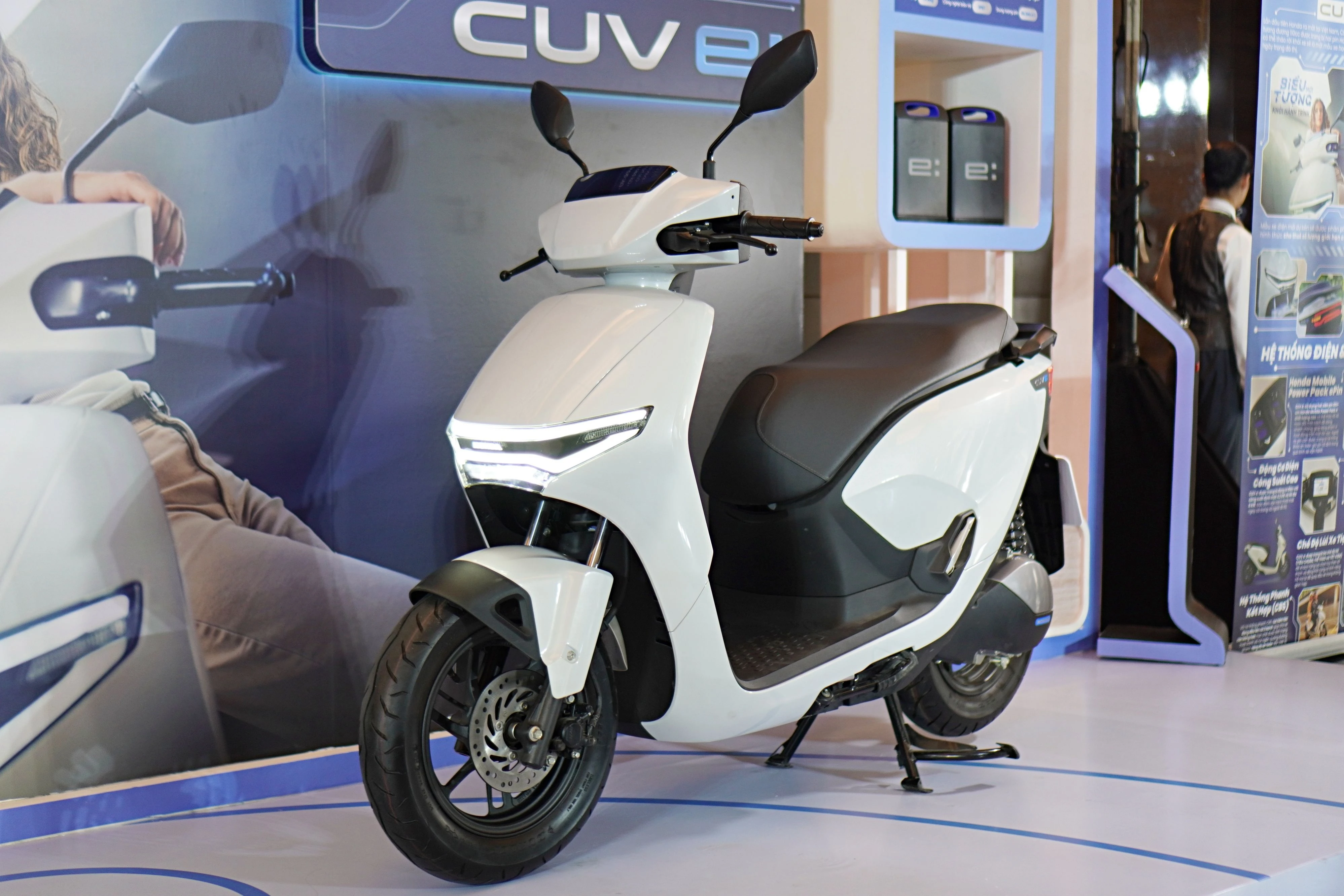 xe may dien Honda anh 1