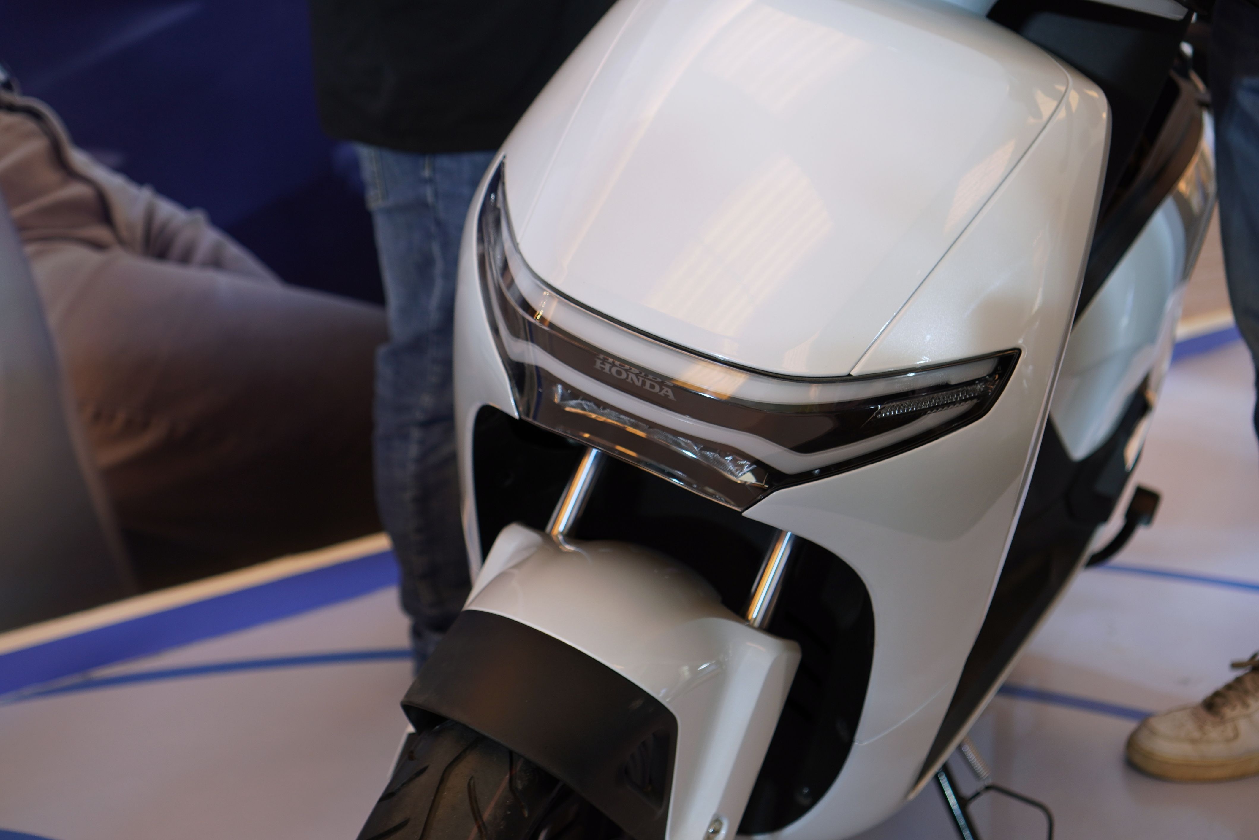 xe may dien Honda anh 2