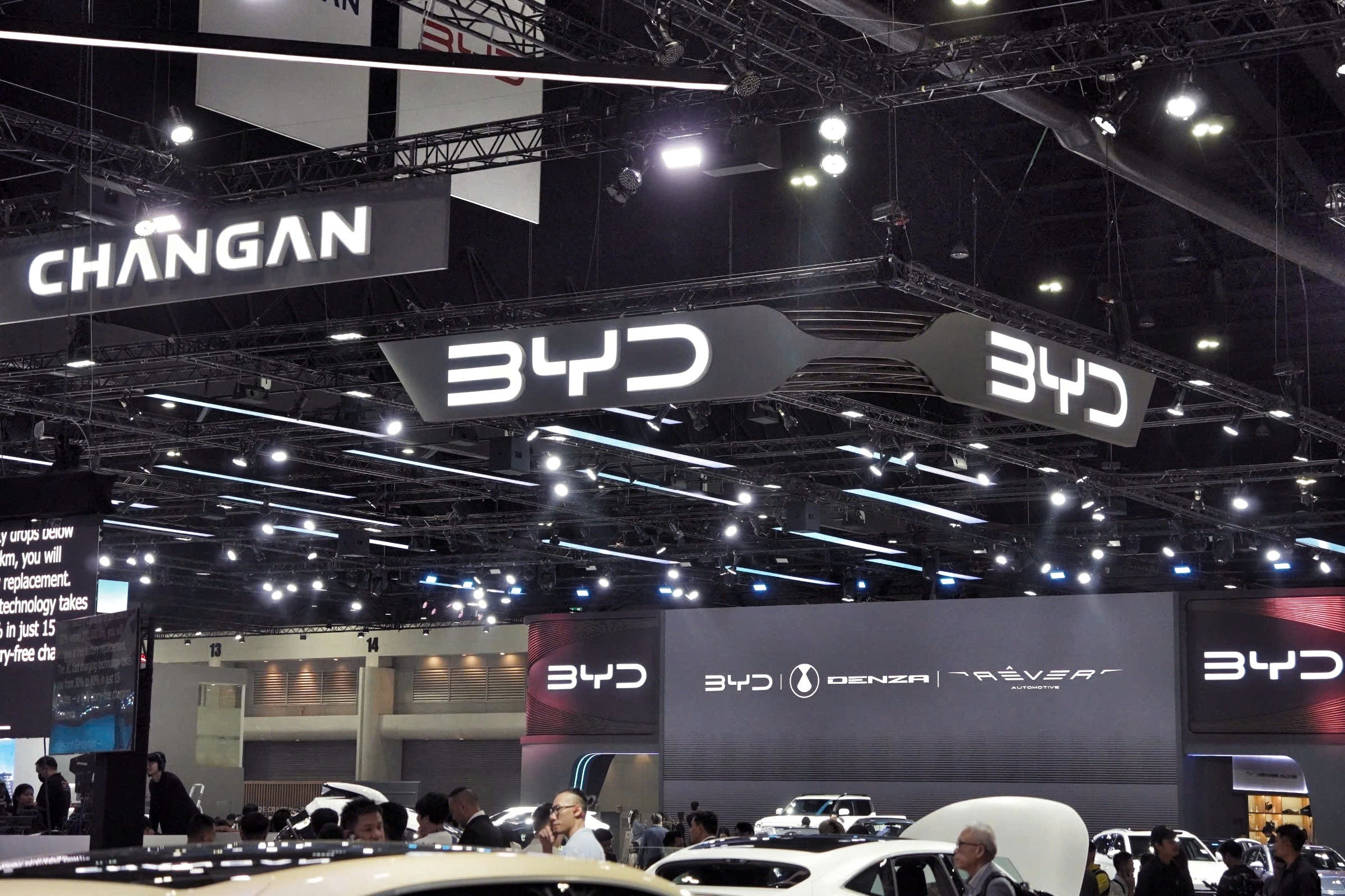 Ghe Bangkok Motorshow 2025, nhin dau cung thay xe Trung Quoc hinh anh