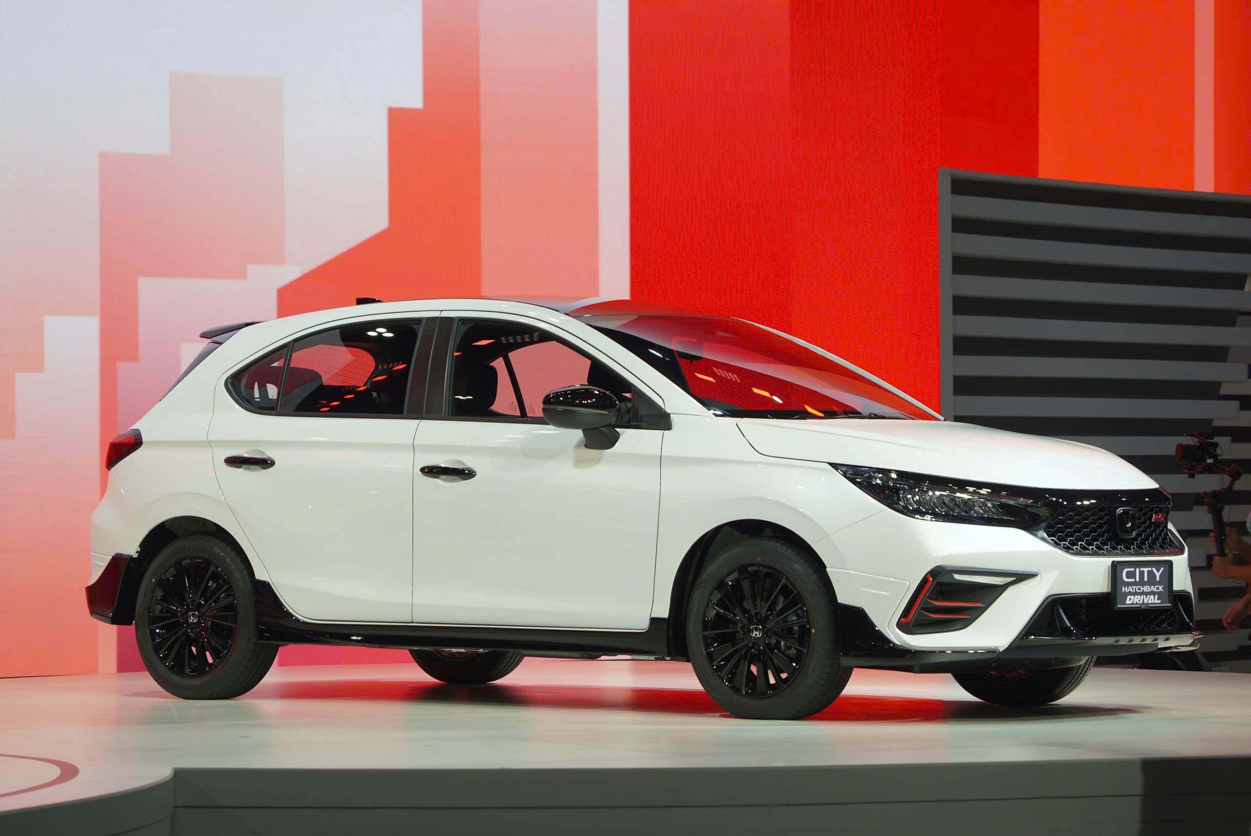 xe hybrid Việt Nam ảnh 2 xe hybrid Viet Nam anh 2