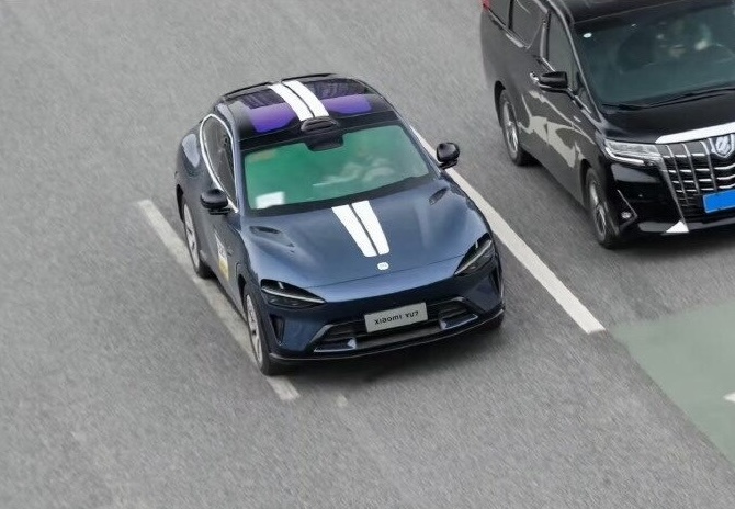 SUV moi cua Xiaomi lo dien, tran kinh 'chong nang' gay sot hinh anh