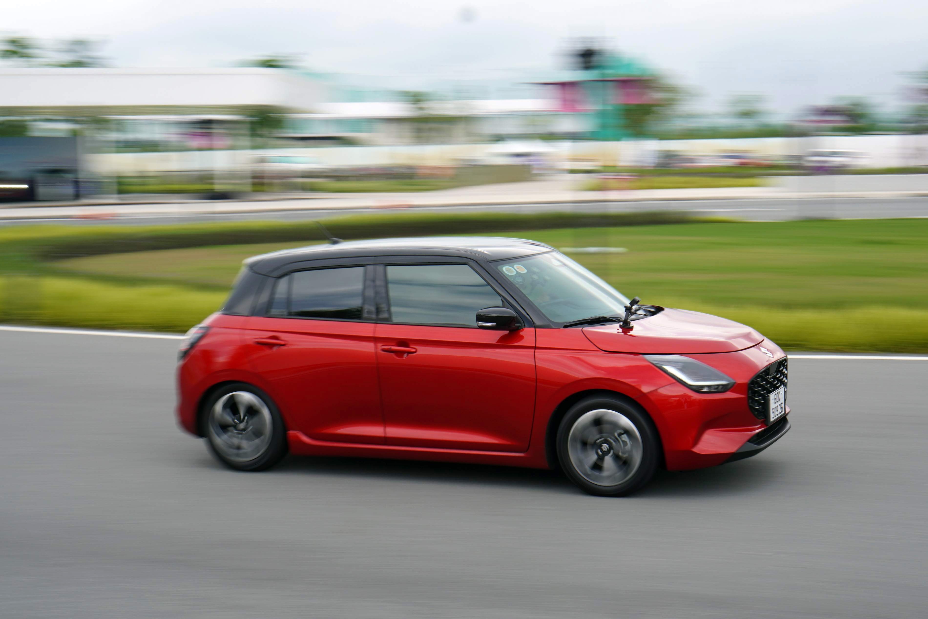 Suzuki Swift 2025 anh 4
