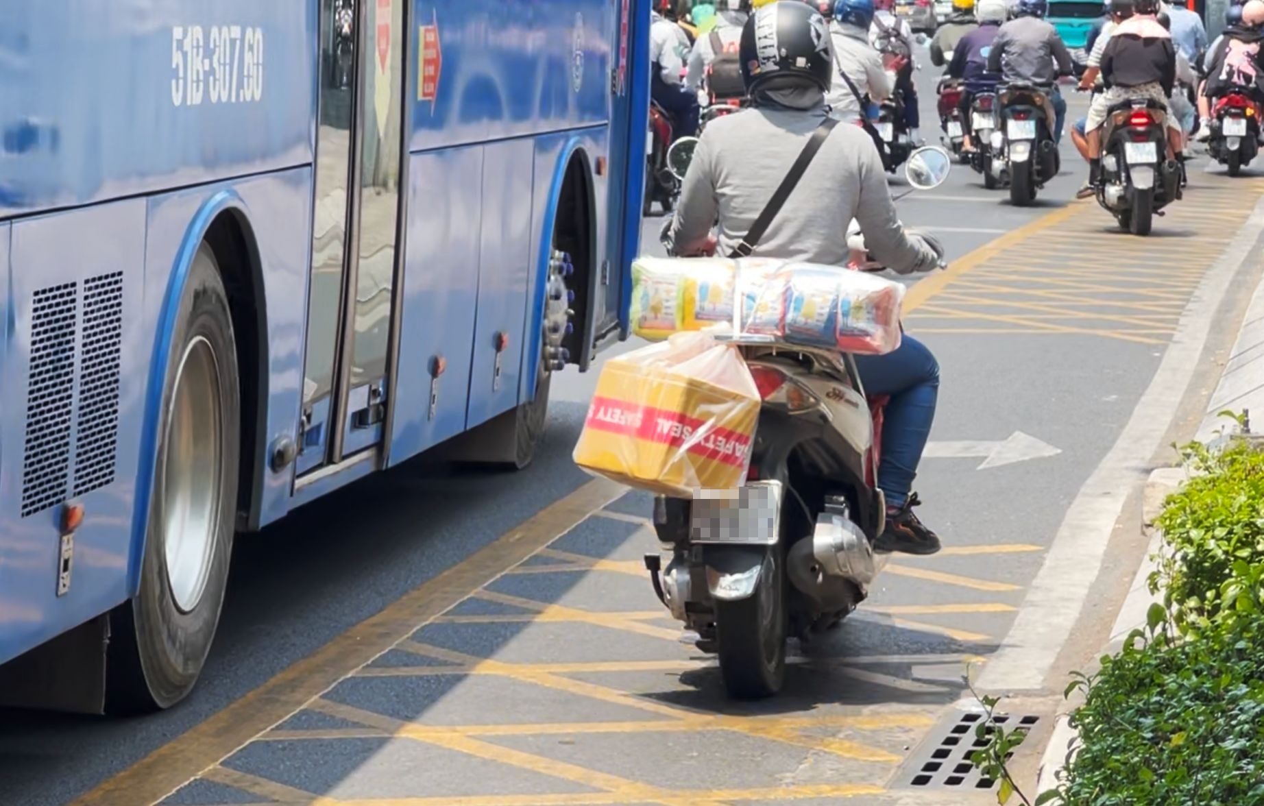 Dung dung o vach mat vong neu khong muon mat den 600.000 dong hinh anh