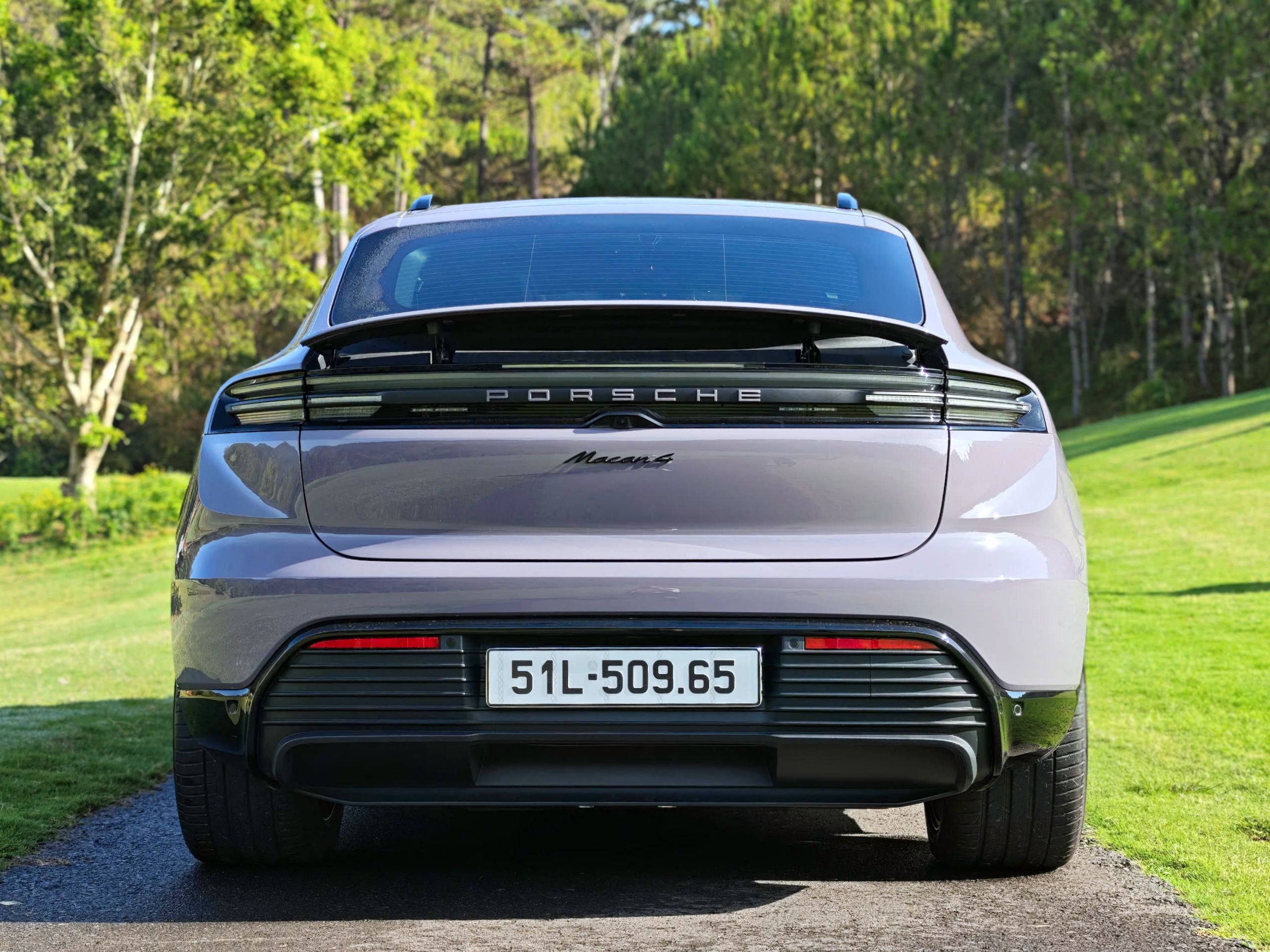 Porsche Macan 4 EV anh 6
