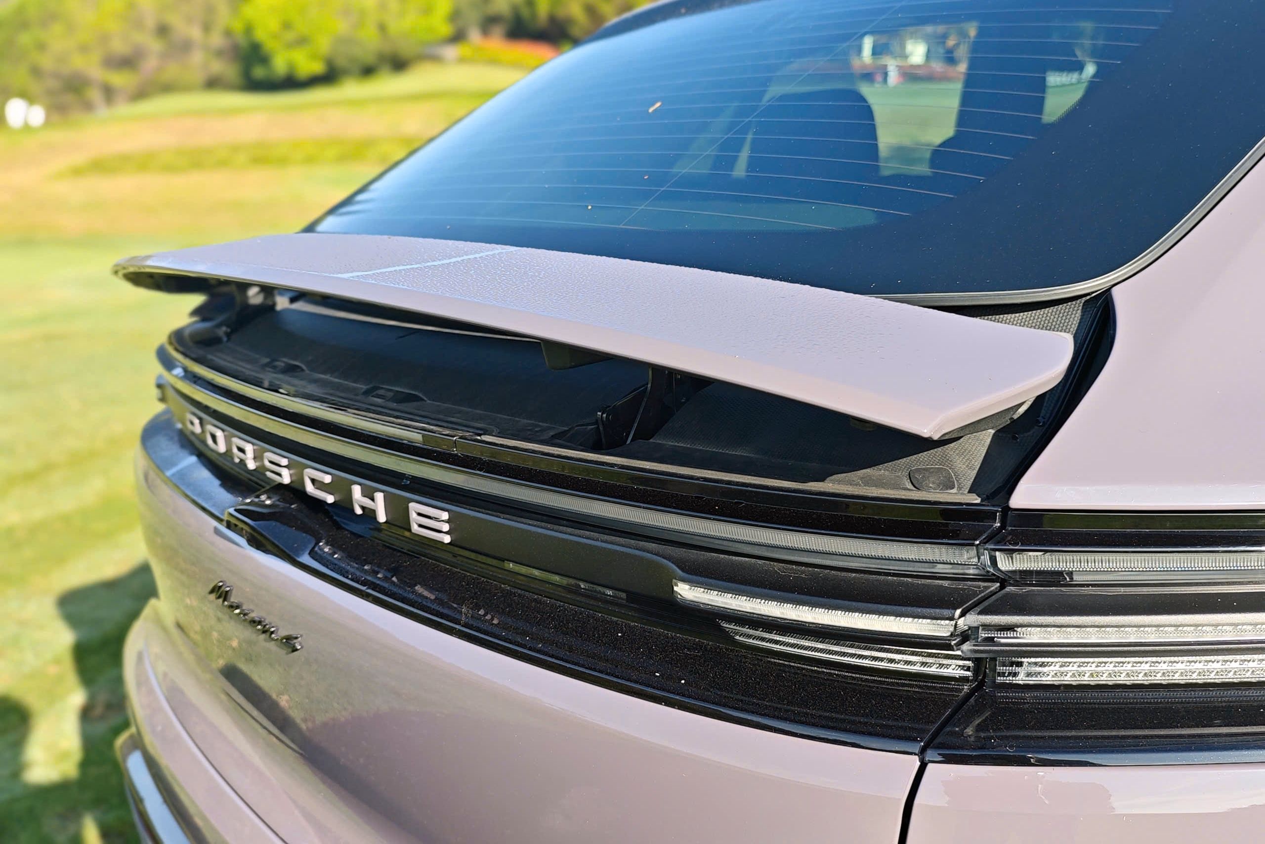 Porsche Macan 4 EV anh 7