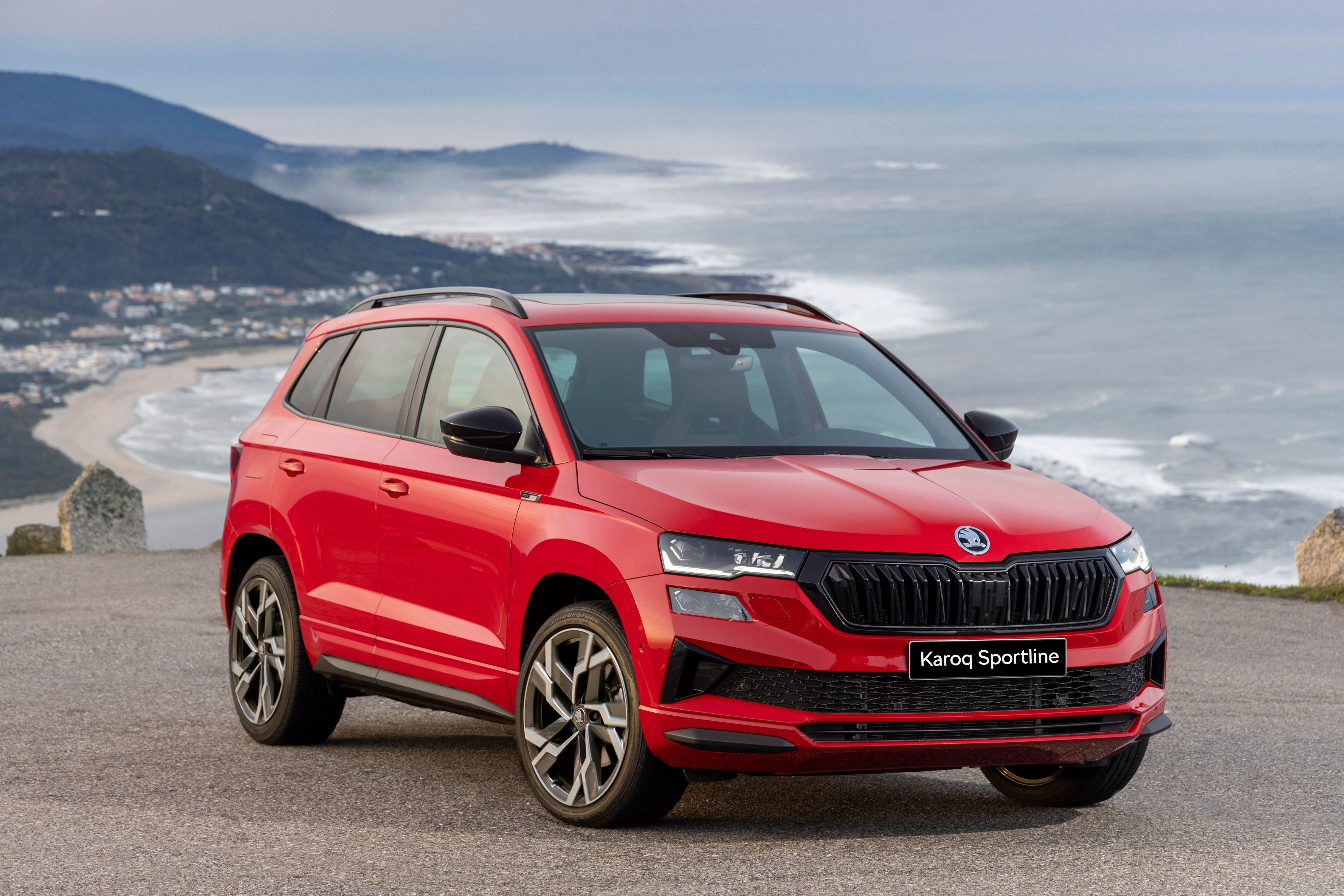 New Skoda Karoq ra mat, gia vuot moc mot ty dong hinh anh