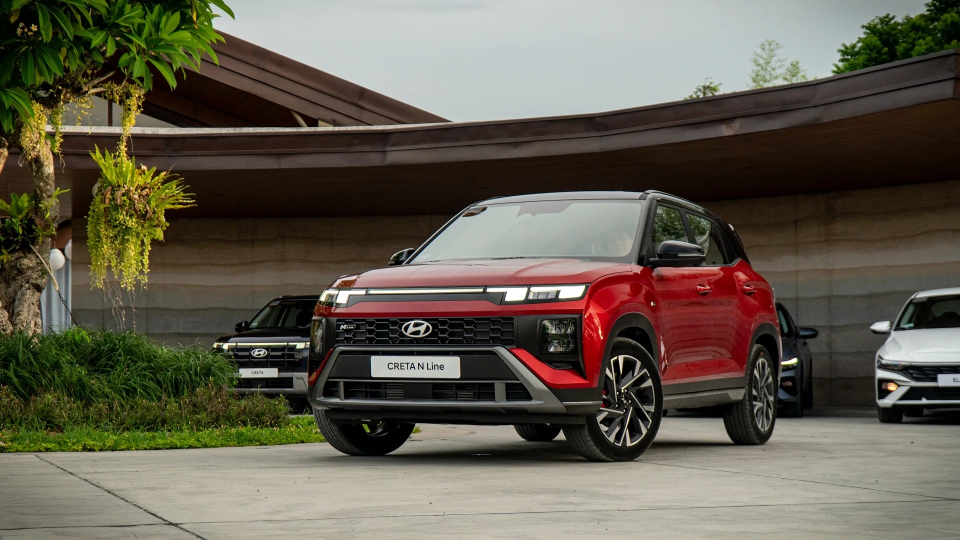 Mua uu dai keo doanh so, xe Han nao cung giam gia sau hinh anh