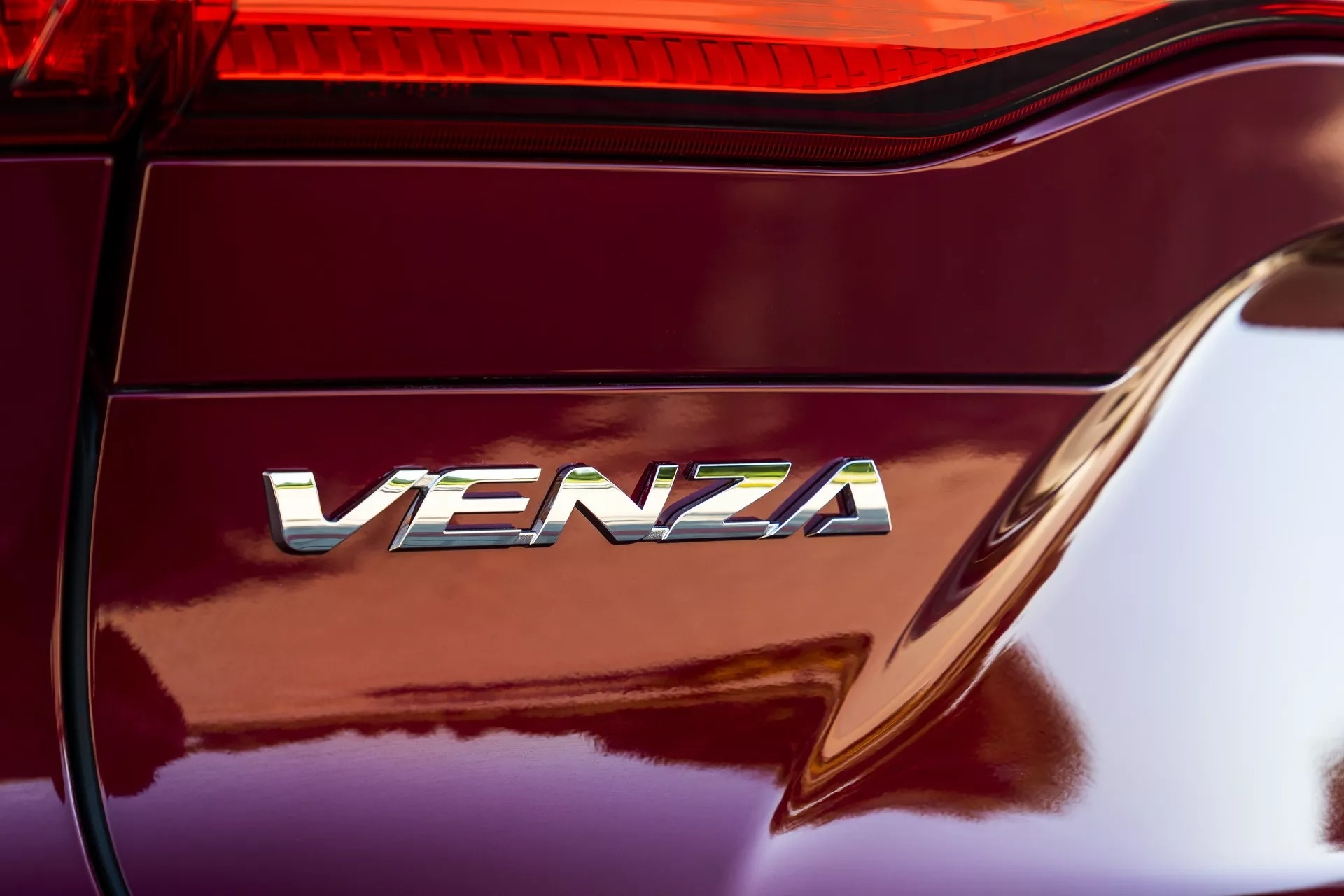 Toyota Venza moi co the la mot chiec SUV dang coupe hybrid hinh anh