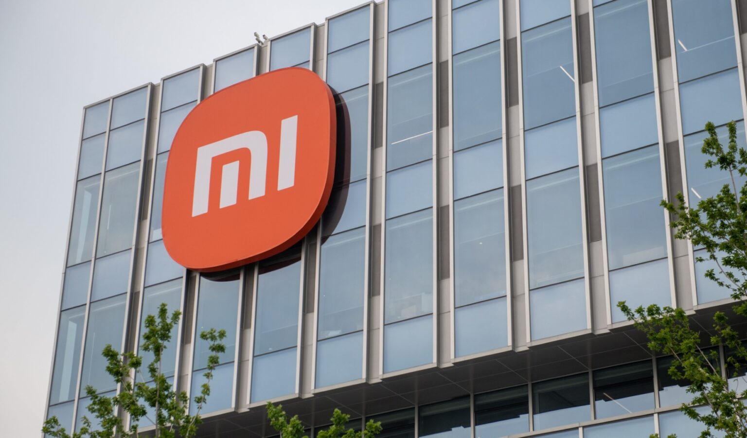 Xiaomi do tien xay nha may, quyet tam khong phu thuoc BYD, CATL hinh anh