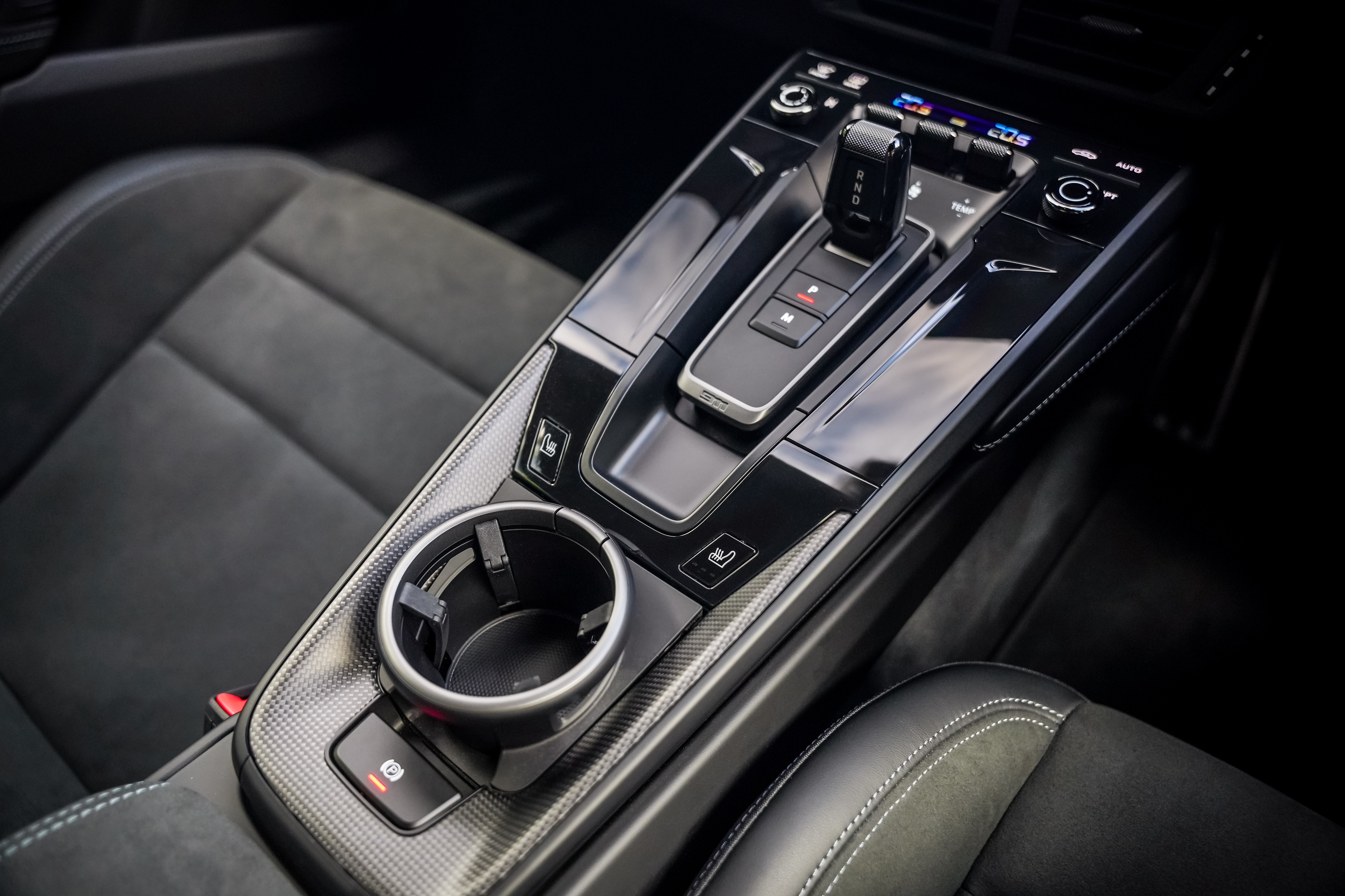 Porsche 911 GTS ảnh 14 Porsche 911 GTS anh 14