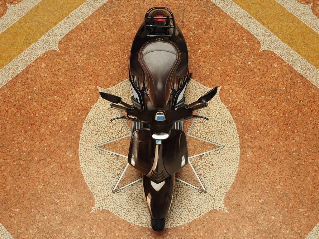 Vespa,  Vespa 946 anh 1