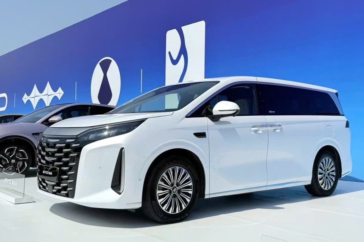 BYD M9 lo dien tai Viet Nam, gia du kien vuot 2 ty dong hinh anh