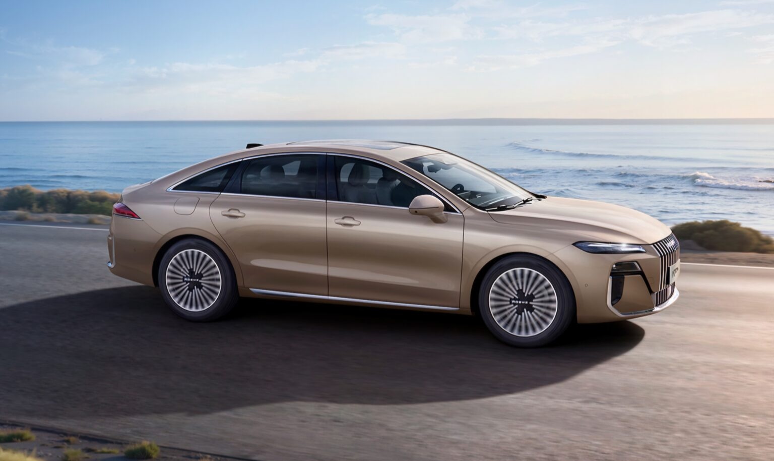 Giam doc Rolls-Royce thiet ke xe Trung Quoc the nao? hinh anh