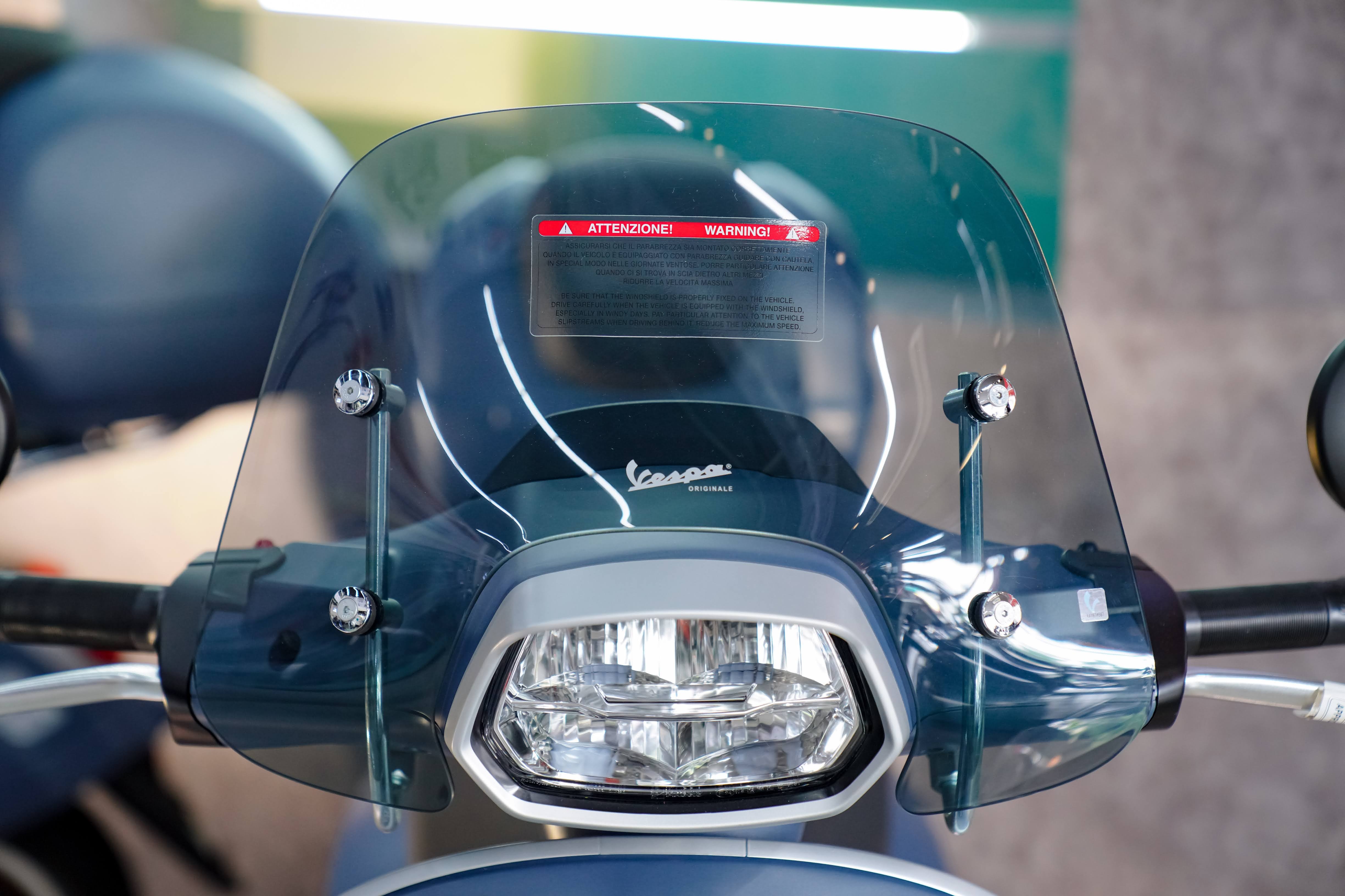 Gia xe Vespa anh 8