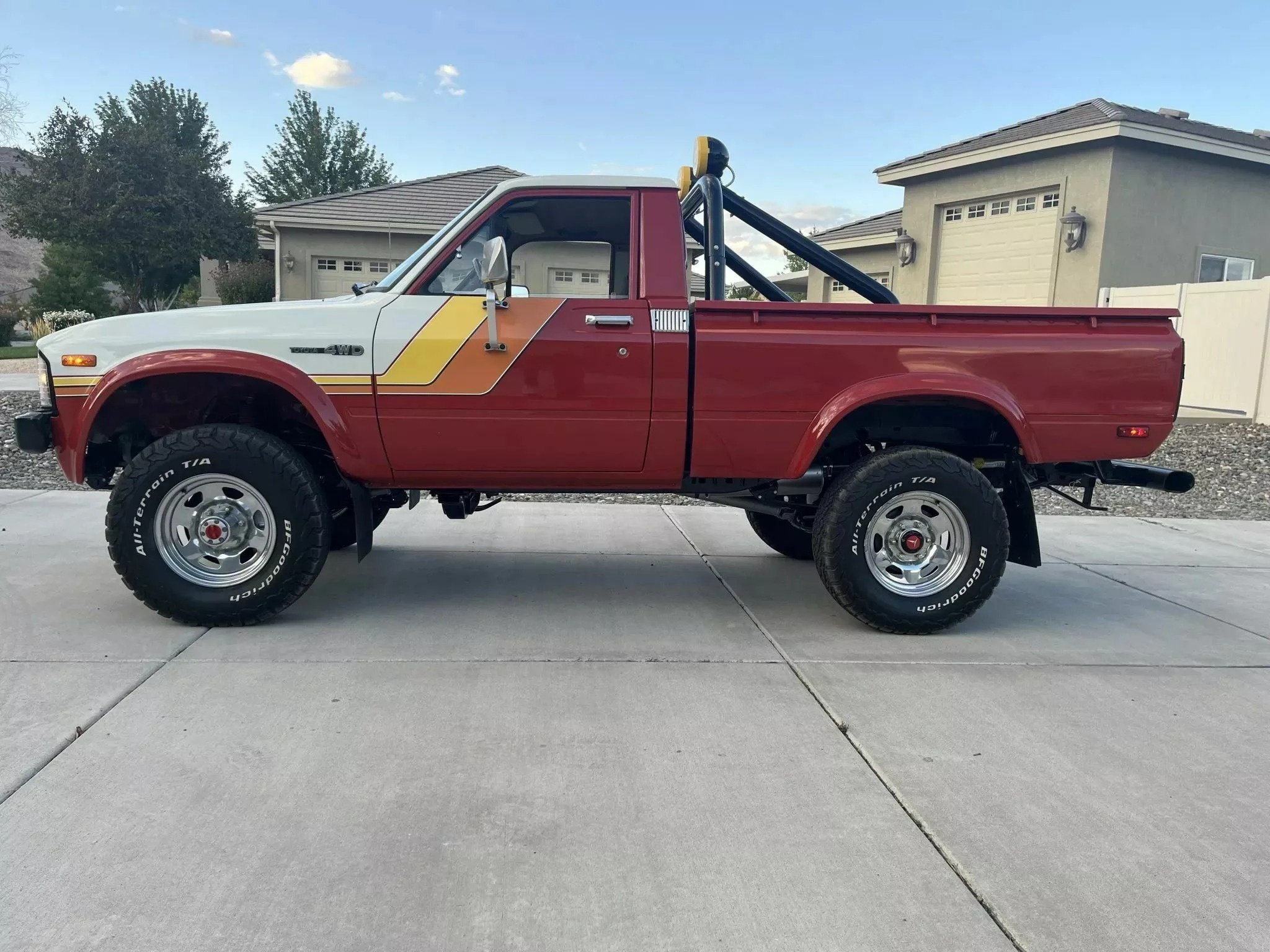 Ban tai Toyota anh 1