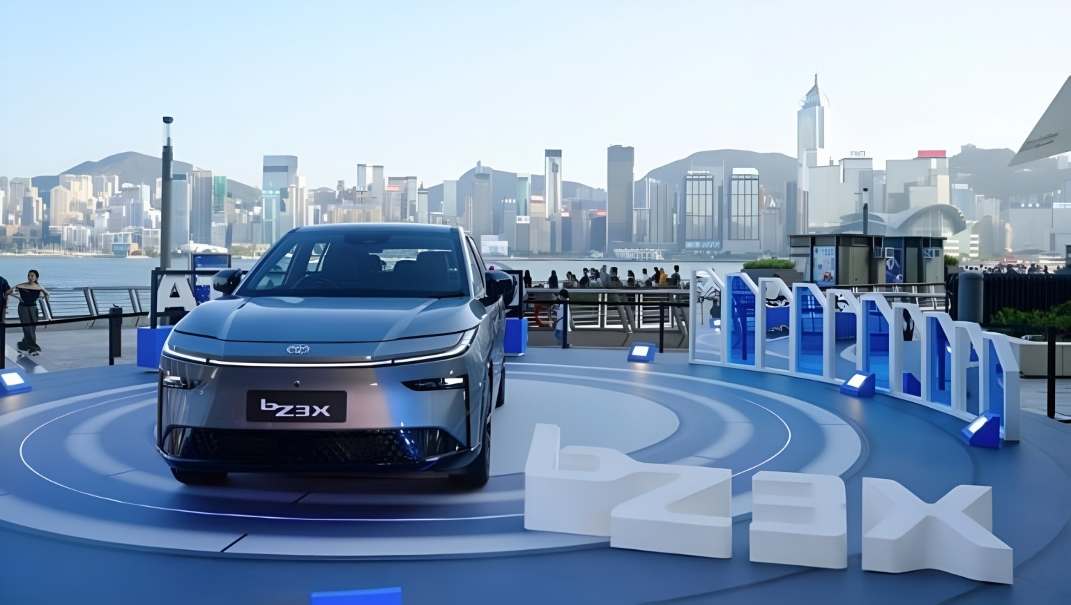 Toyota bZ3X ra mat HongKong, lieu co ve Viet Nam? hinh anh