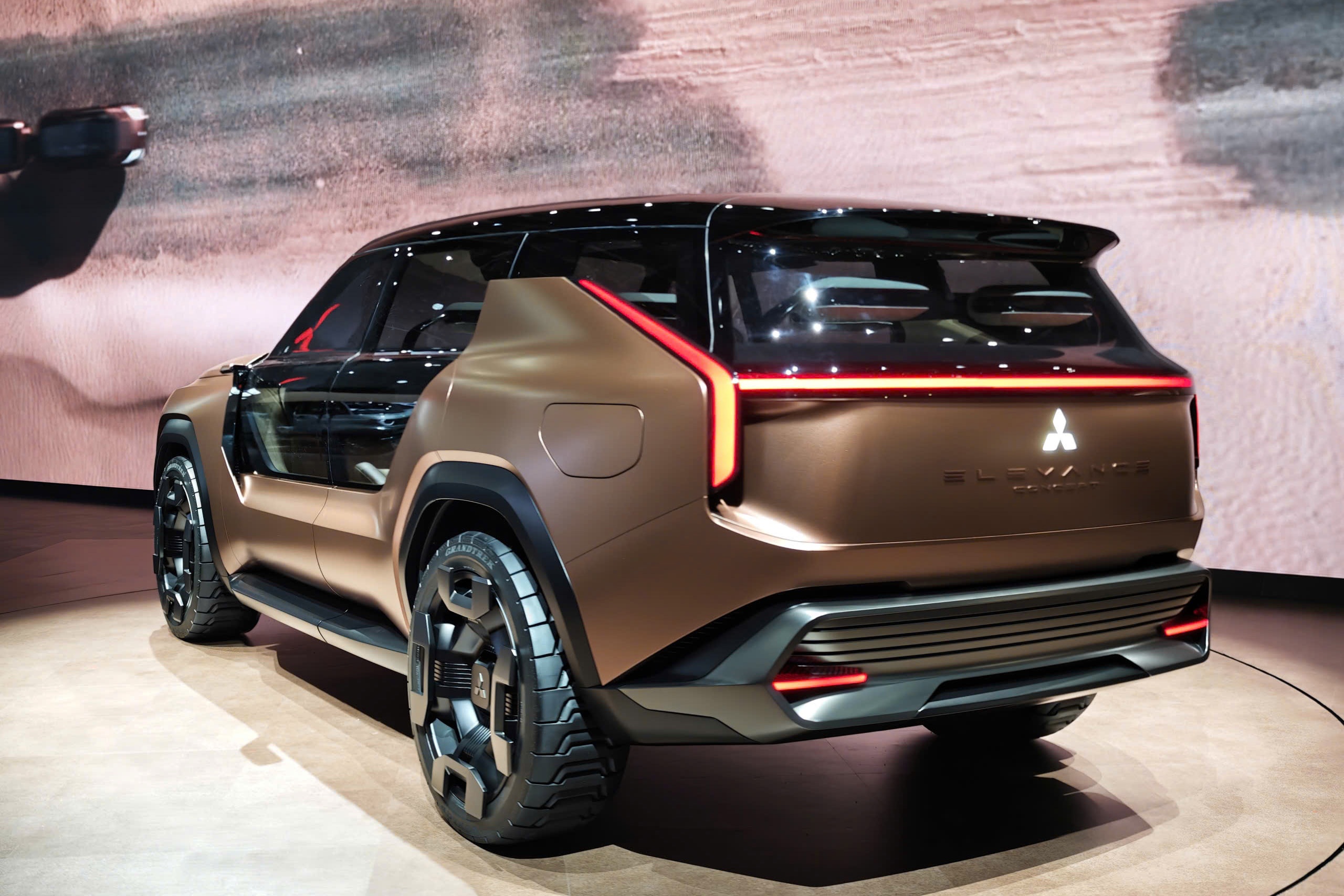 Mitsubishi Elevance Concept ảnh 4 Mitsubishi Elevance Concept anh 4