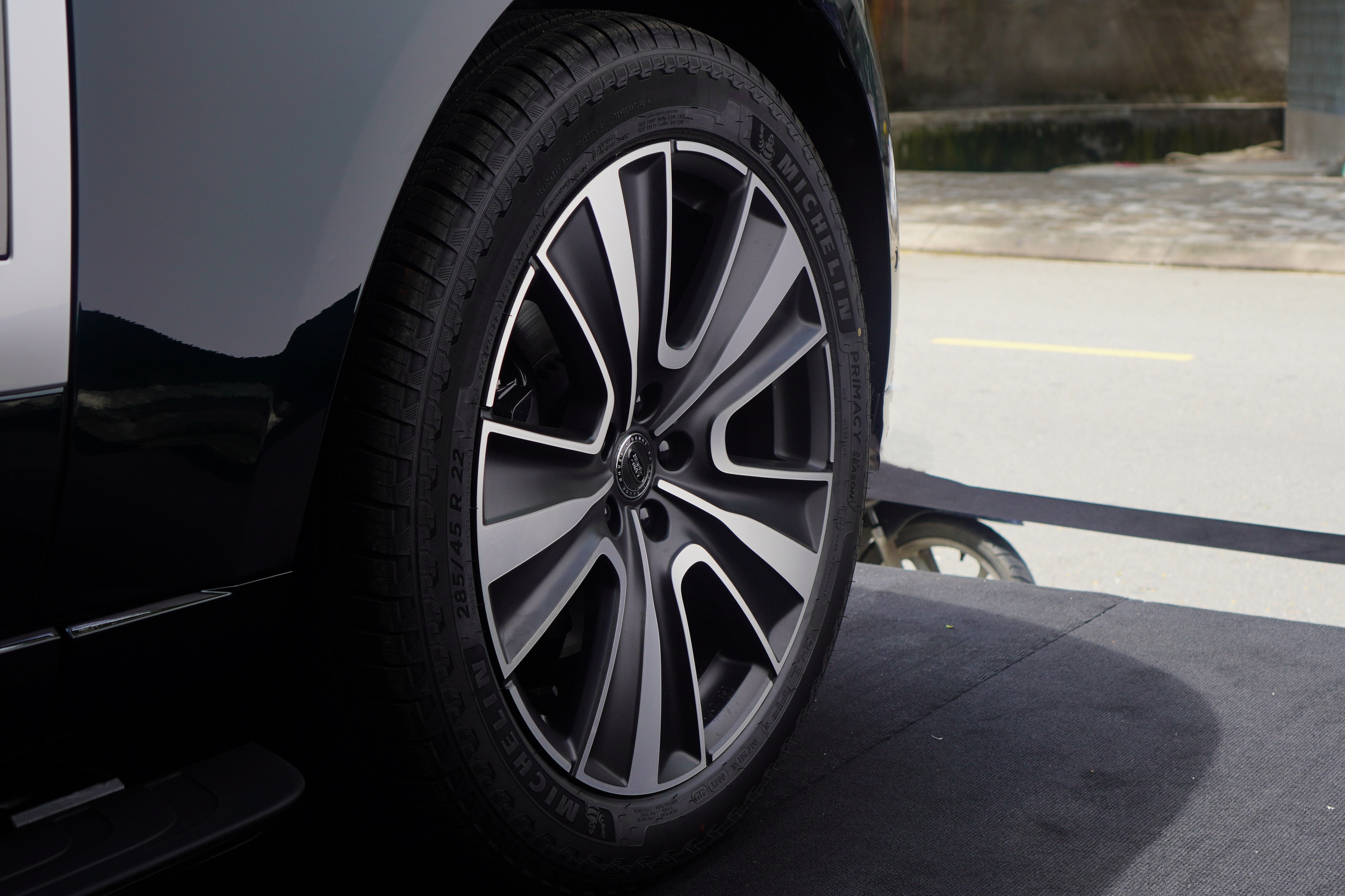 Range Rover SV PHEV anh 5