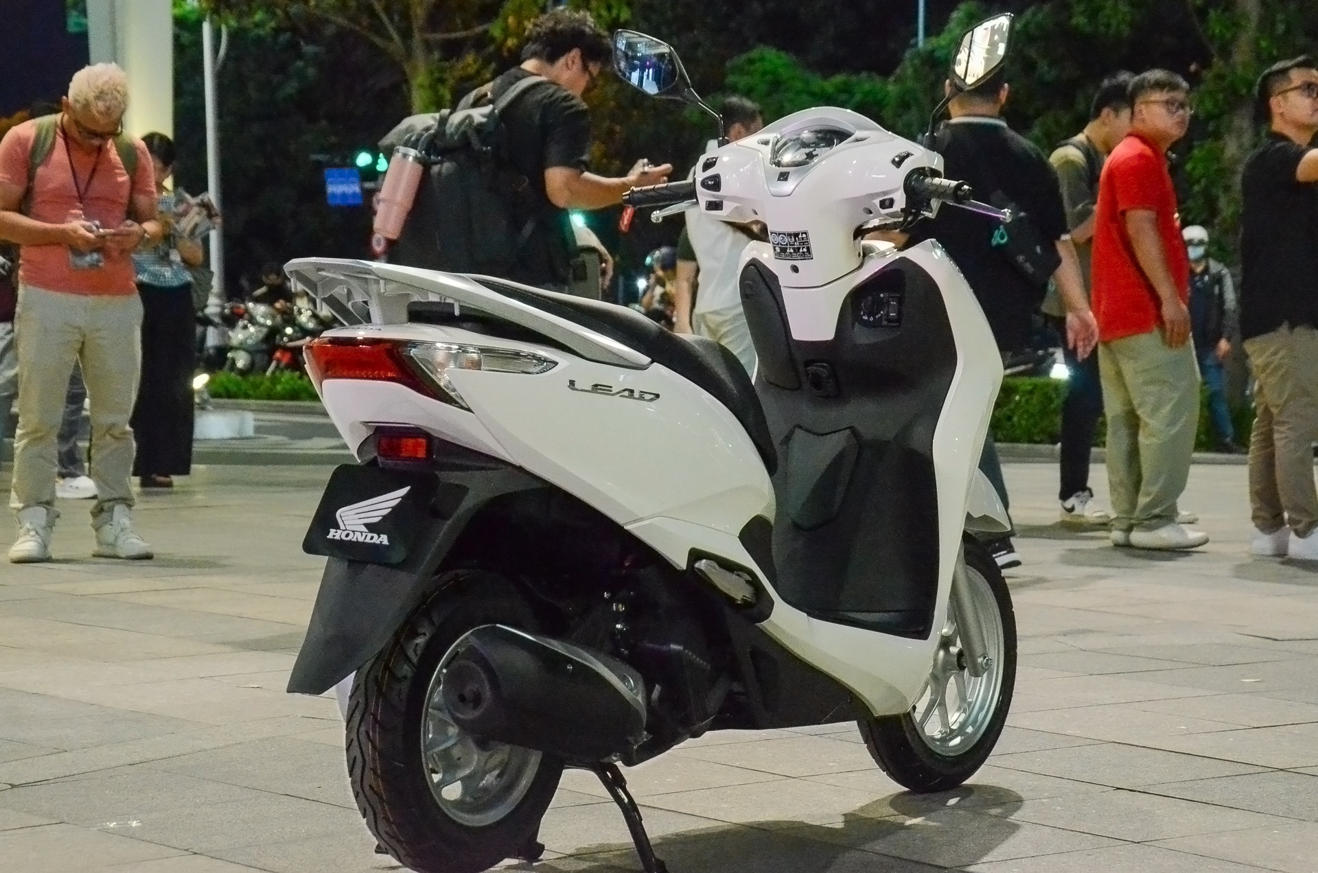 Honda Lead gia ban anh 3