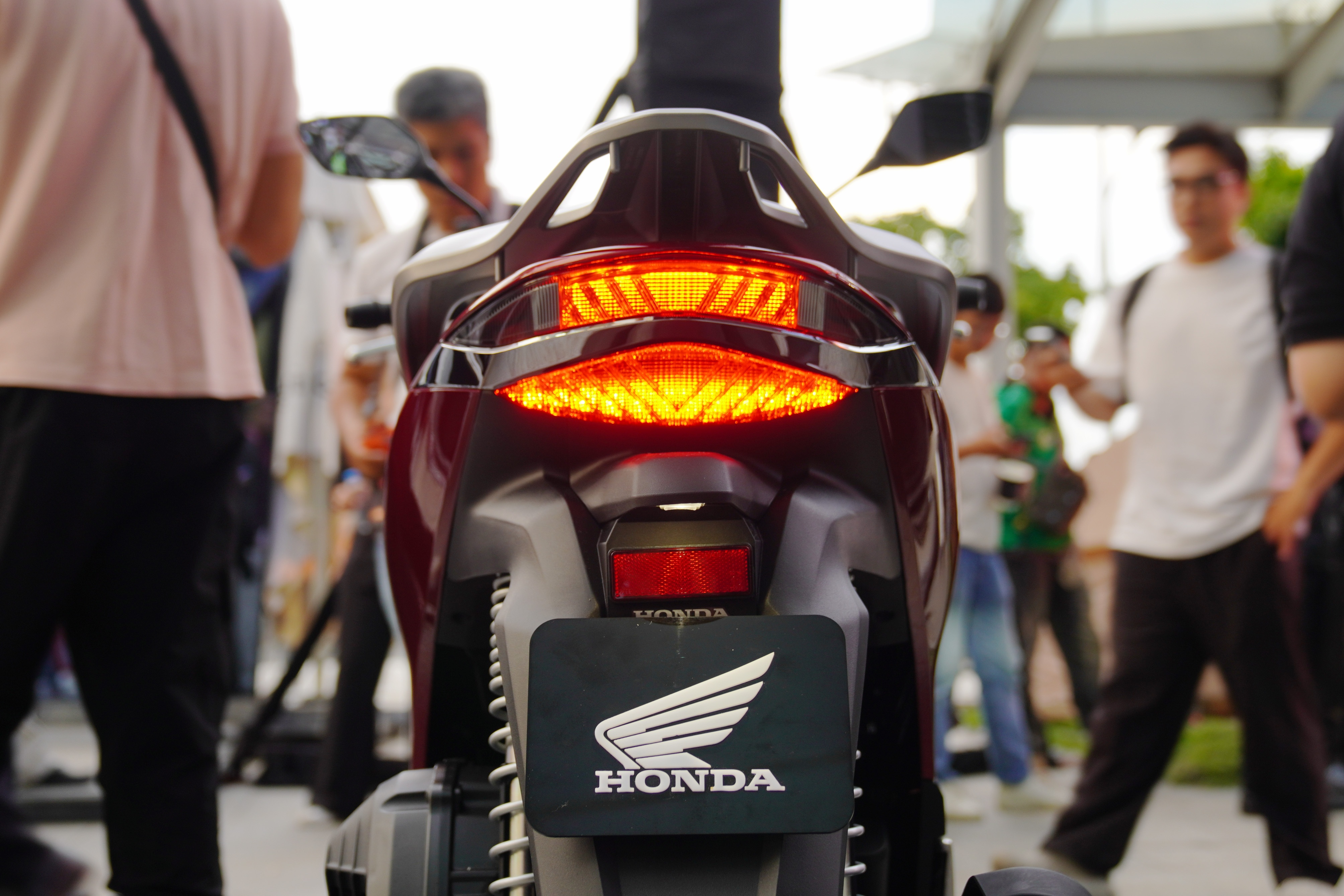 giá bán Honda SH 125i, mua Honda SH 2026 ảnh 4 gia ban Honda SH 125i, mua Honda SH 2026 anh 4