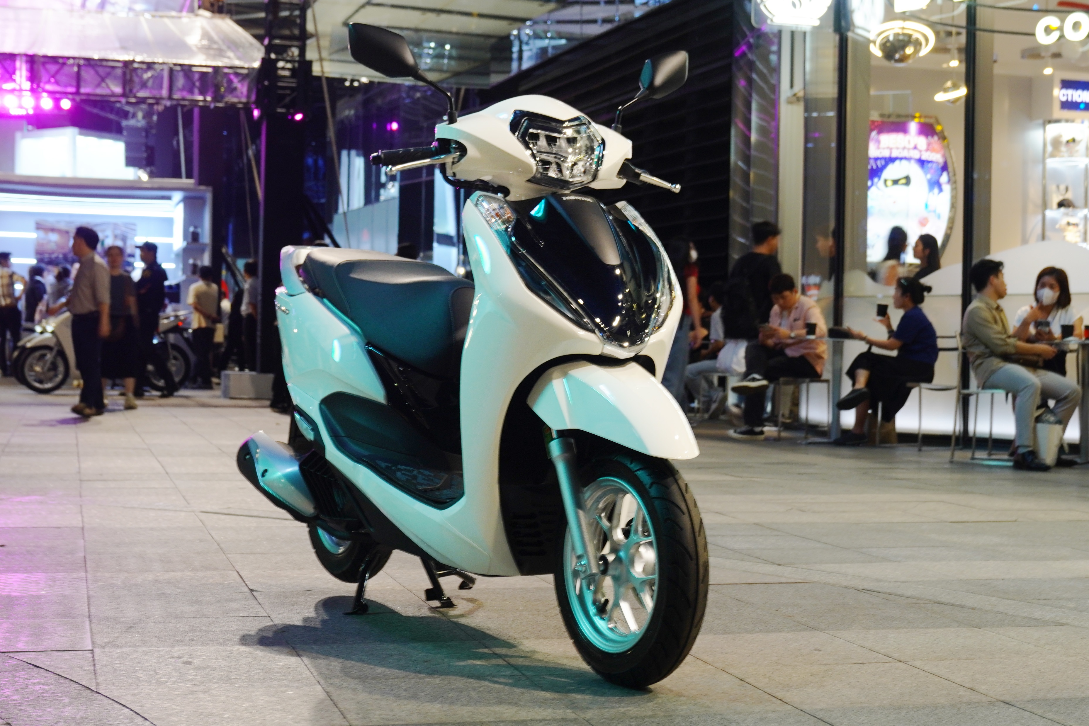 Honda Lead 2026 trong the nao? hinh anh