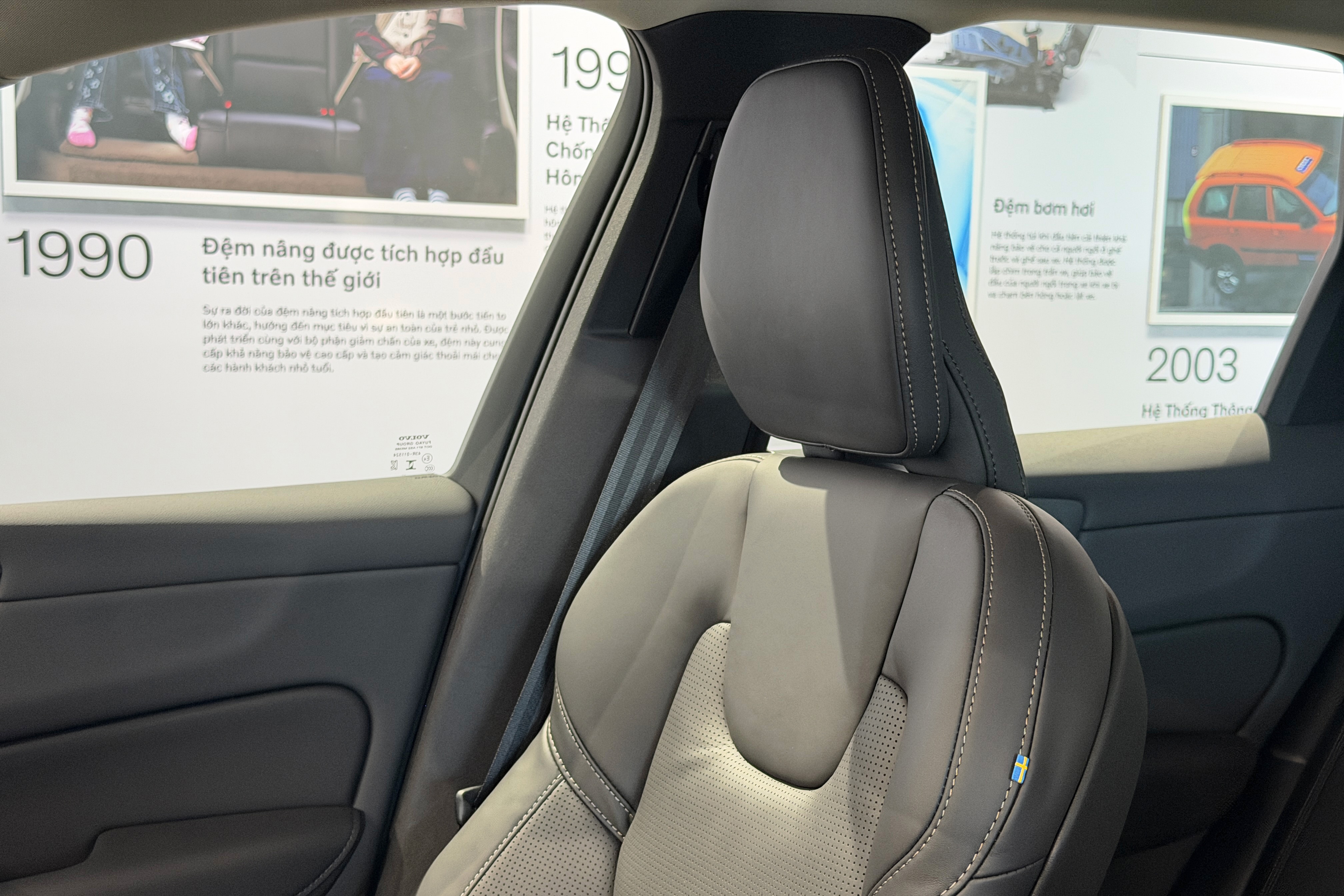 Volvo,  XC60,  Mercedes-Benz anh 8