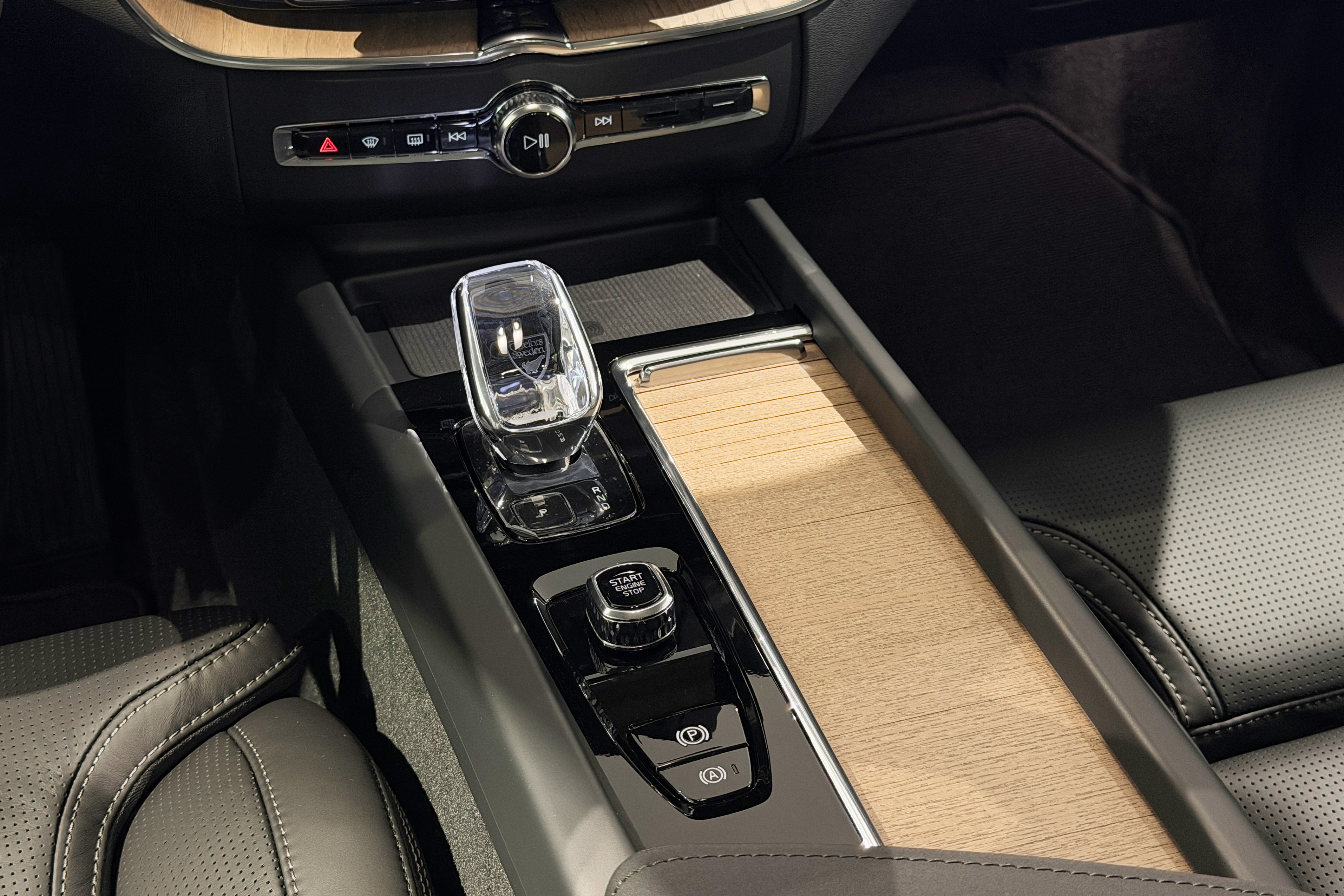 Volvo,  XC60,  Mercedes-Benz anh 12