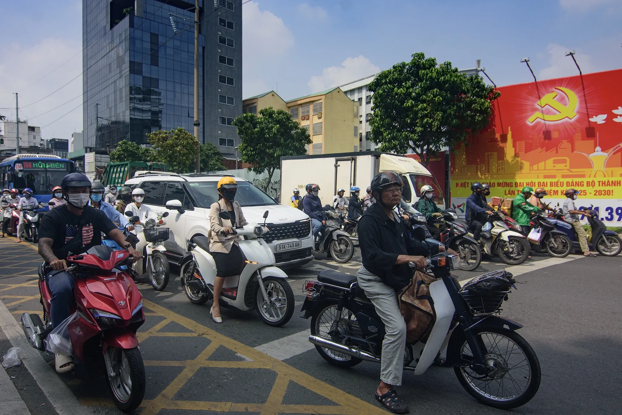 vi pham,  xe,  moto anh 2