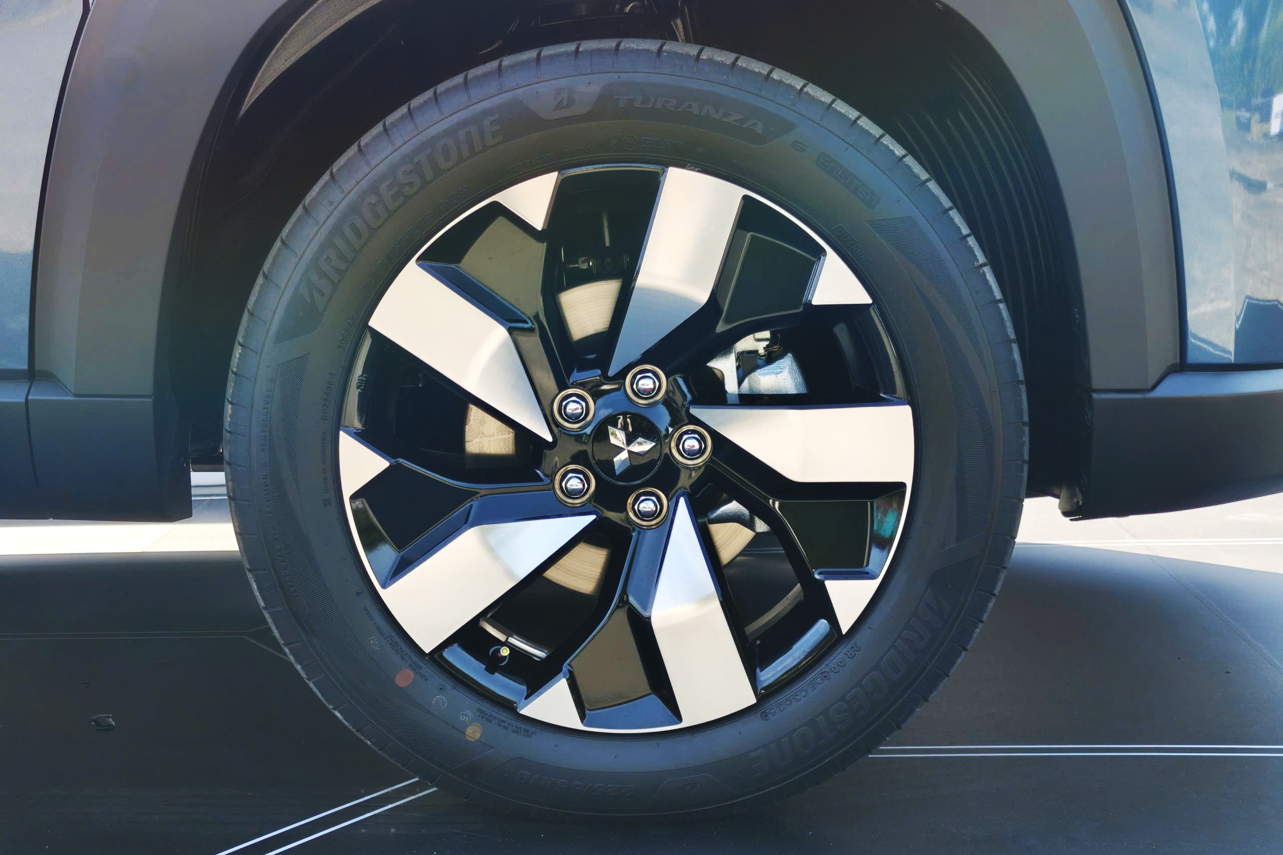 Mitsubishi,  Mitsubishi Destinator anh 6