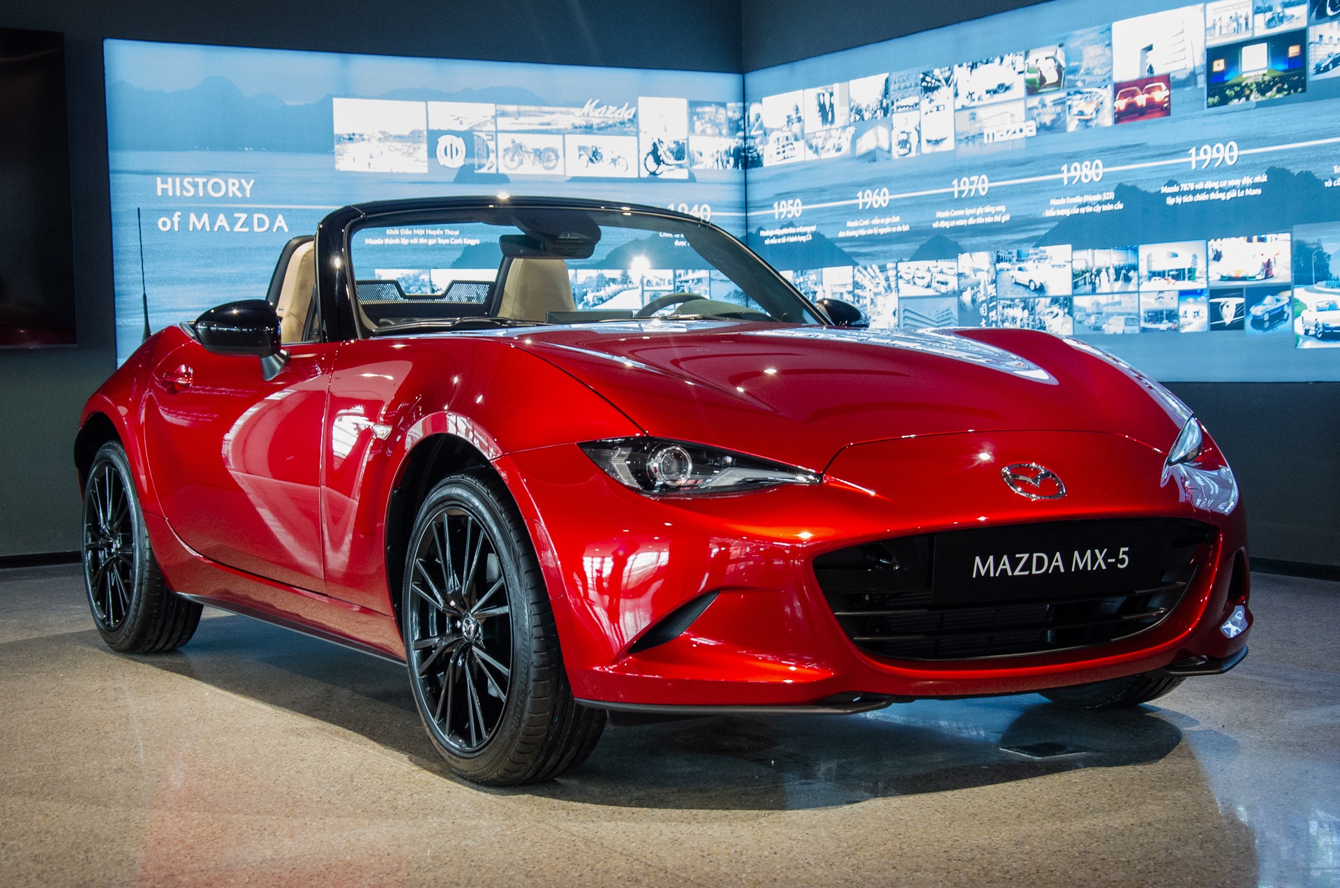 'Xe doc la' Mazda MX-5 Miata se tro lai Viet Nam? hinh anh