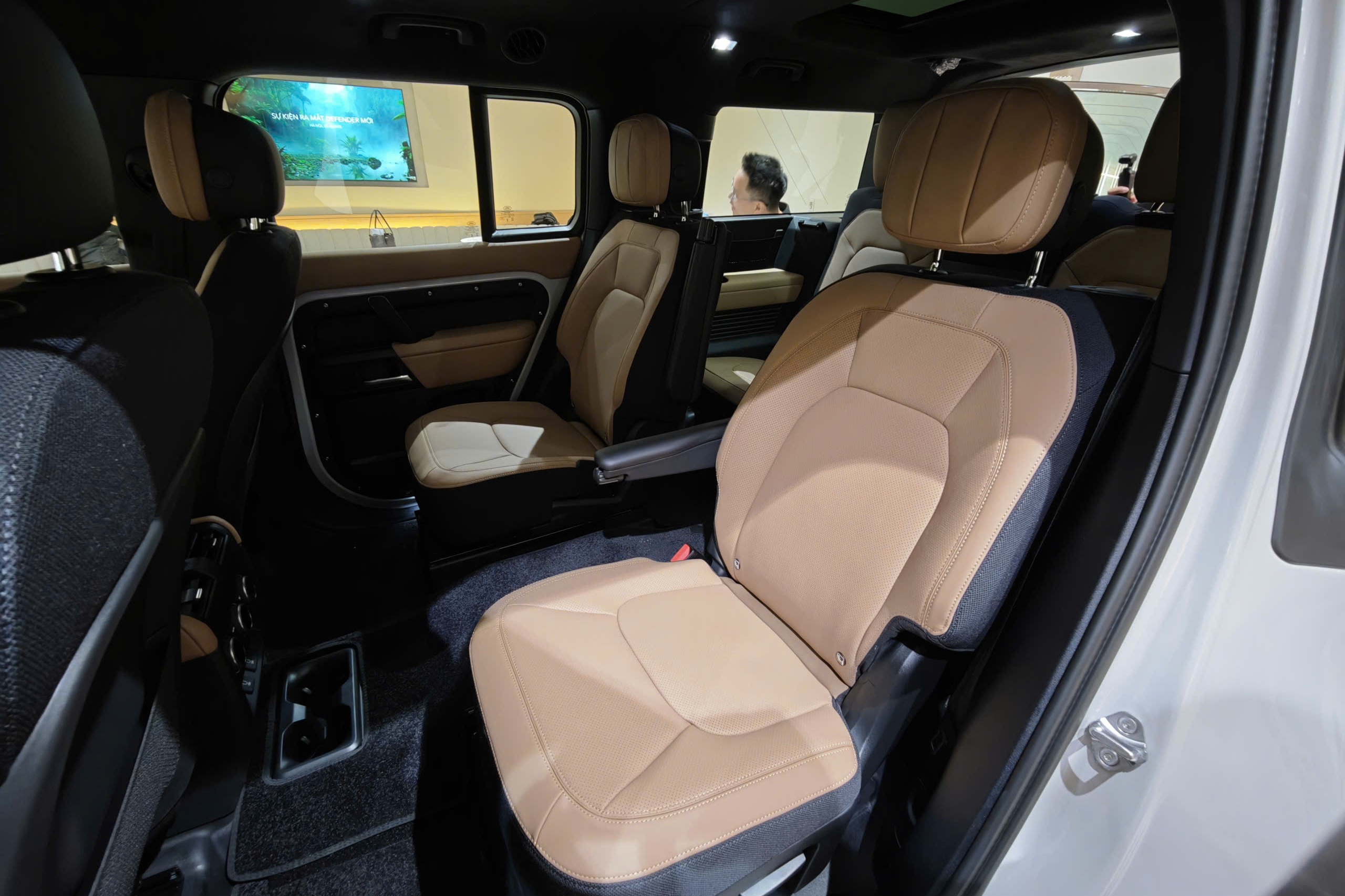 Defender,  Land Rover anh 6