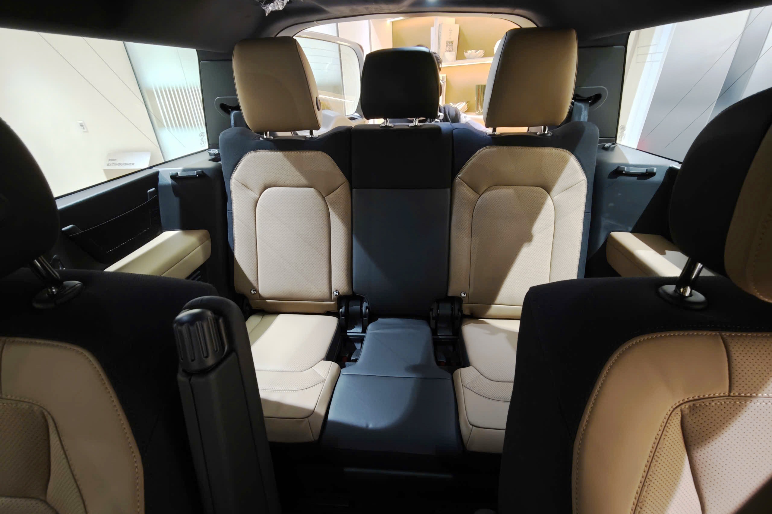 Defender,  Land Rover anh 7