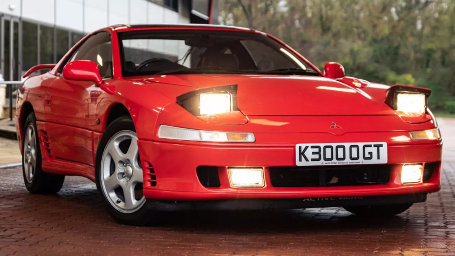 Mitsubishi bi kien, suyt mat hon 1 ty USD hinh anh