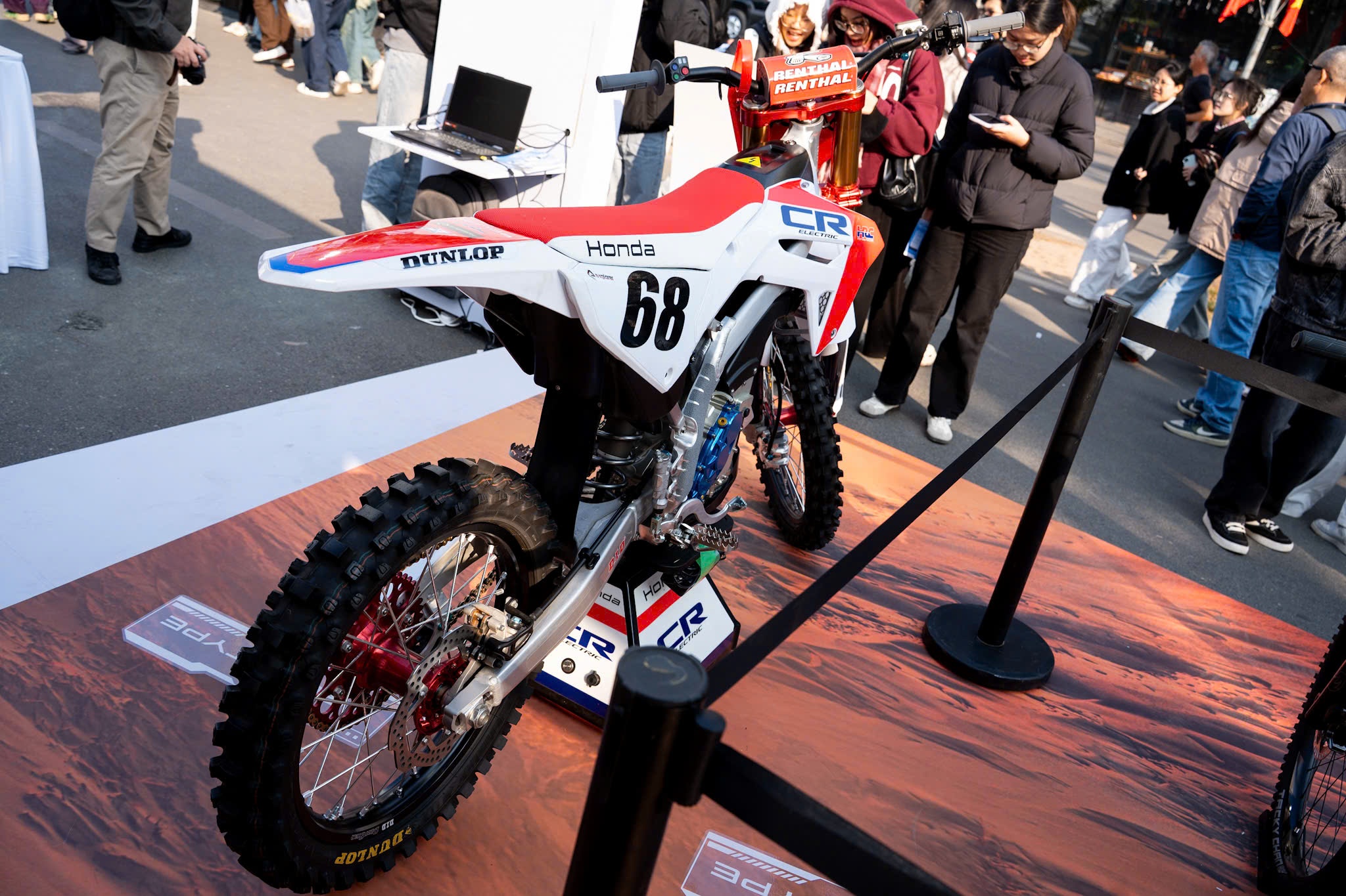 Honda,  cao cao dien anh 3