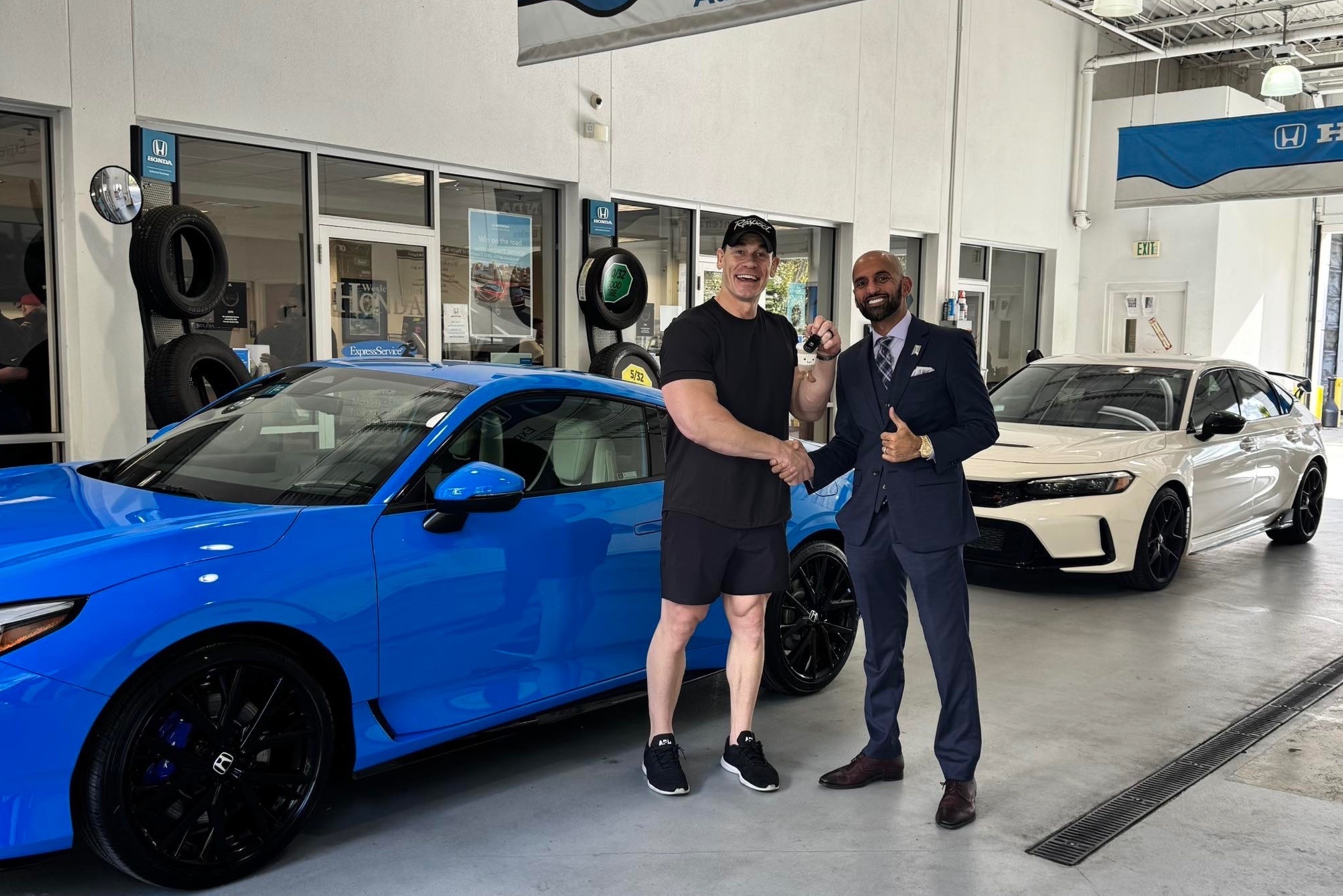 John Cena 'chan' Honda Civic Type R, tau xe moi hinh anh