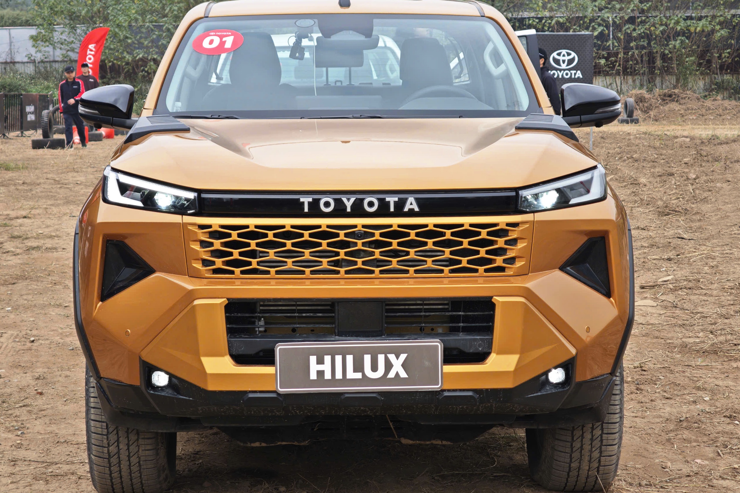 Toyota,  Toyota Hilux anh 3
