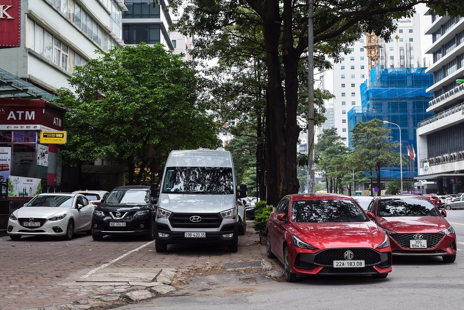 Lai oto choi Tet, do xe the nao de tranh rac roi dau nam? hinh anh