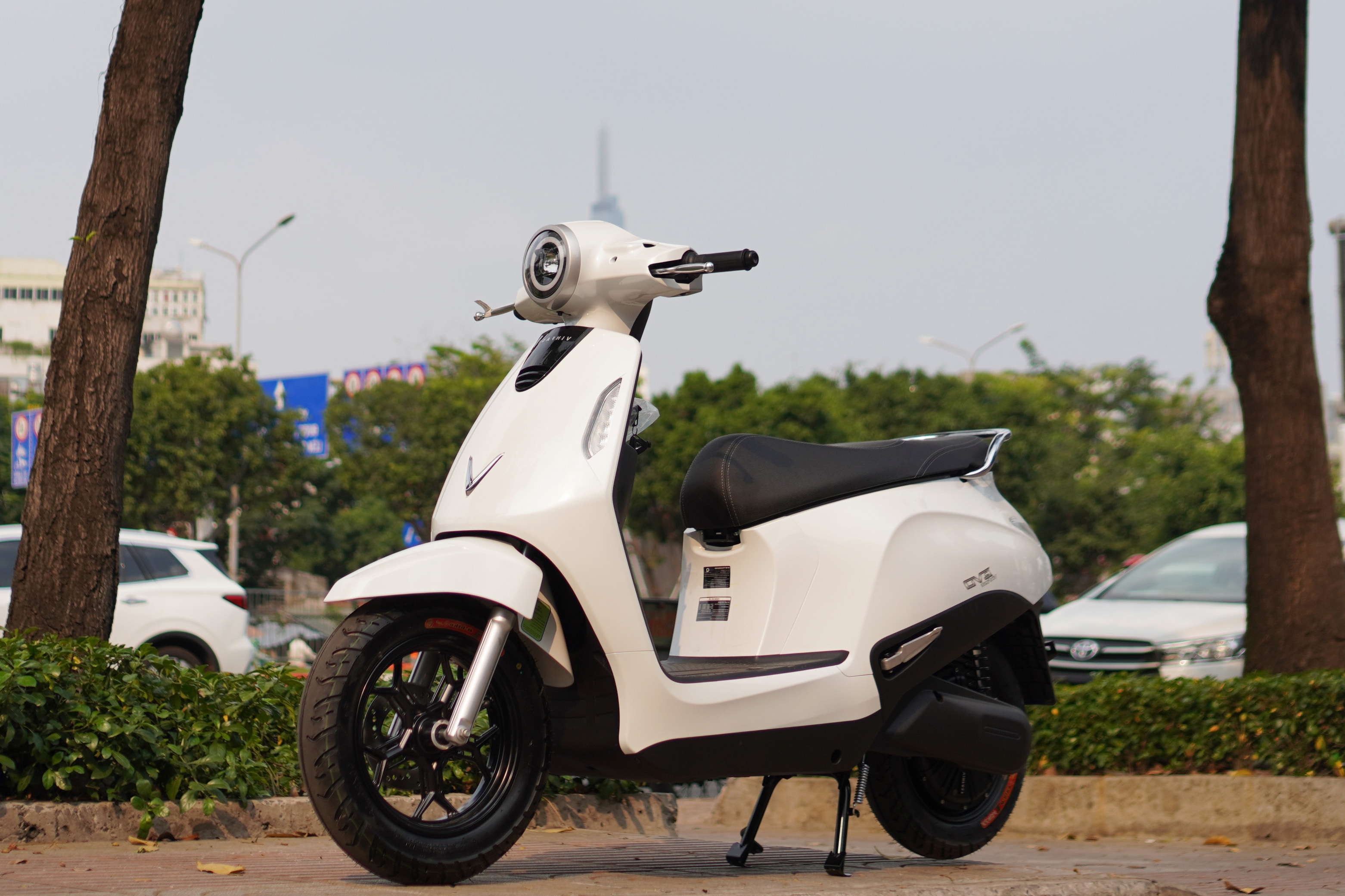 VinFast,  xe may dien anh 13