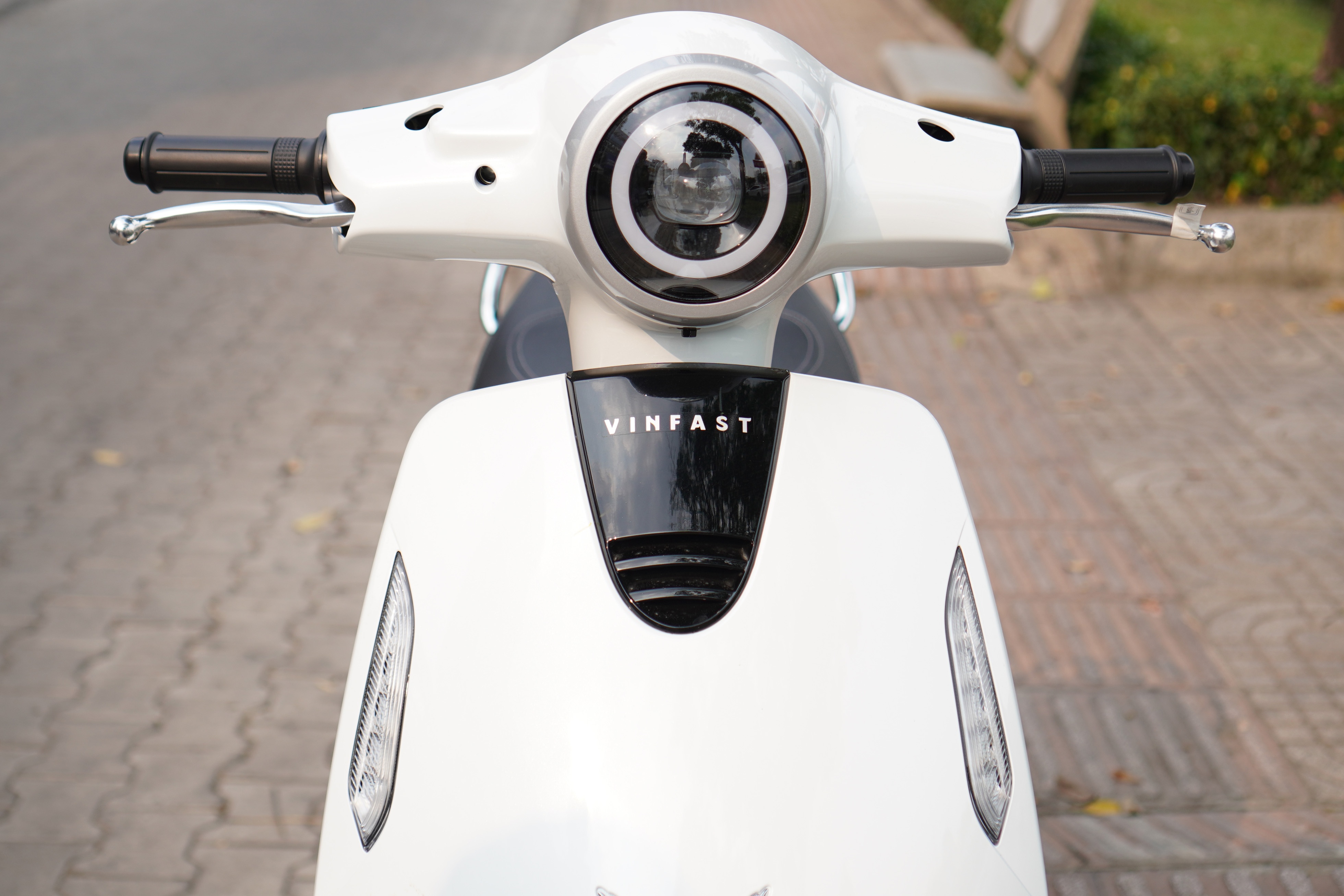 VinFast,  xe may dien anh 3