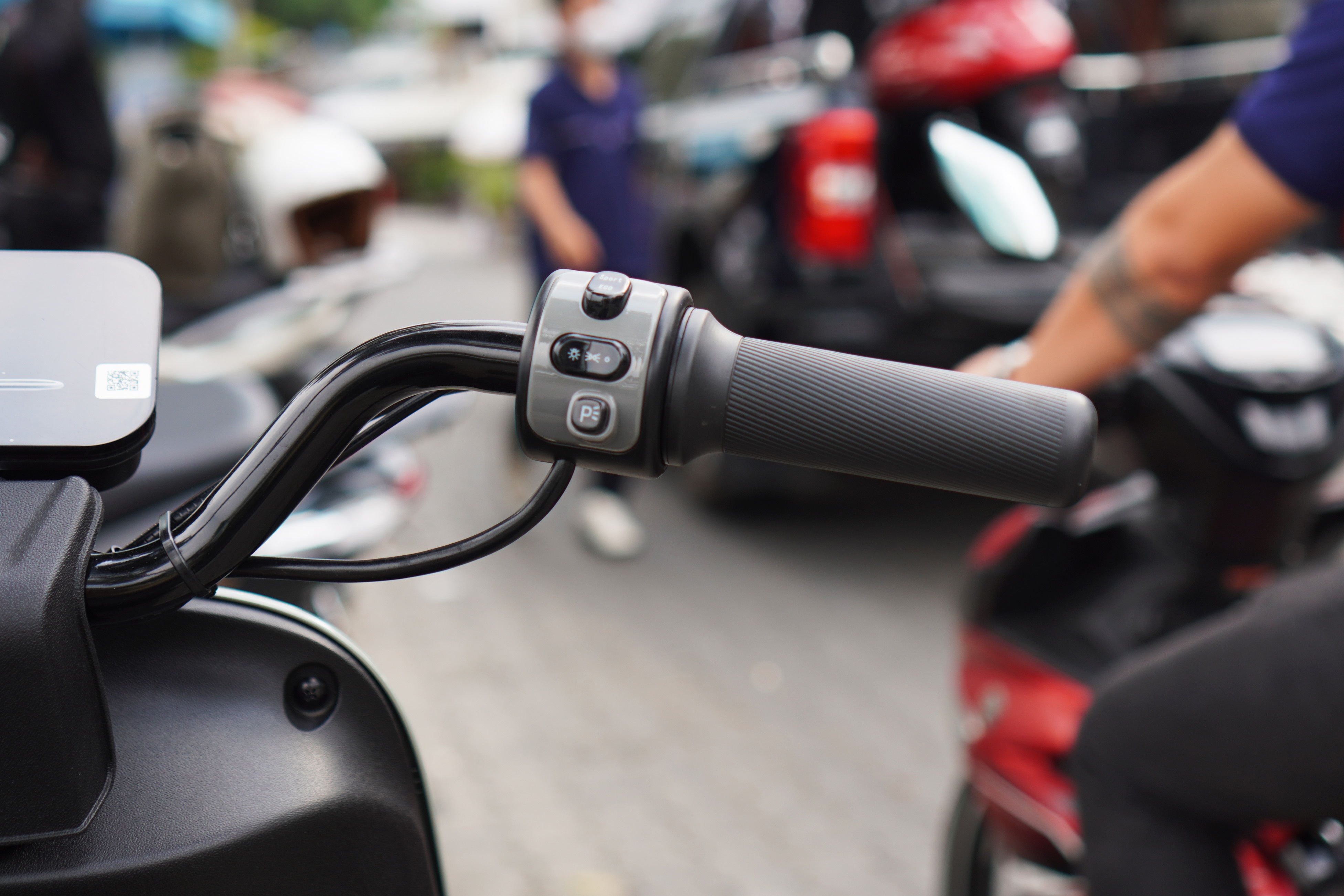 VinFast,  xe may dien anh 8