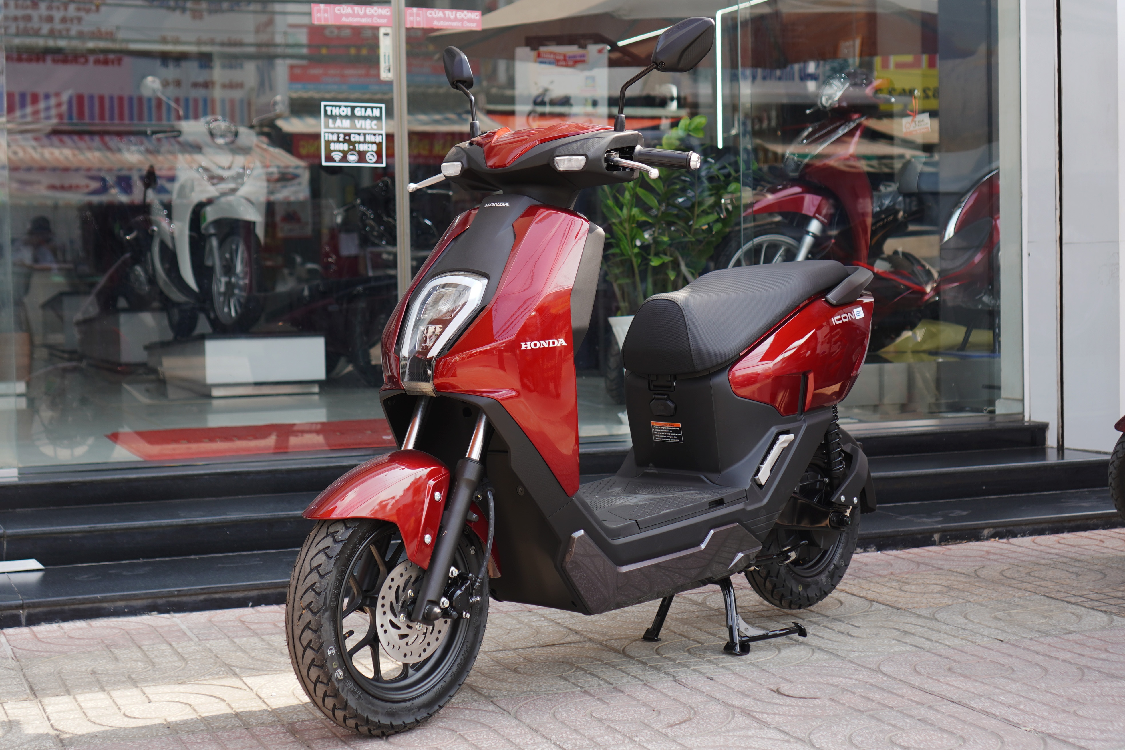 Honda UC3 anh 7