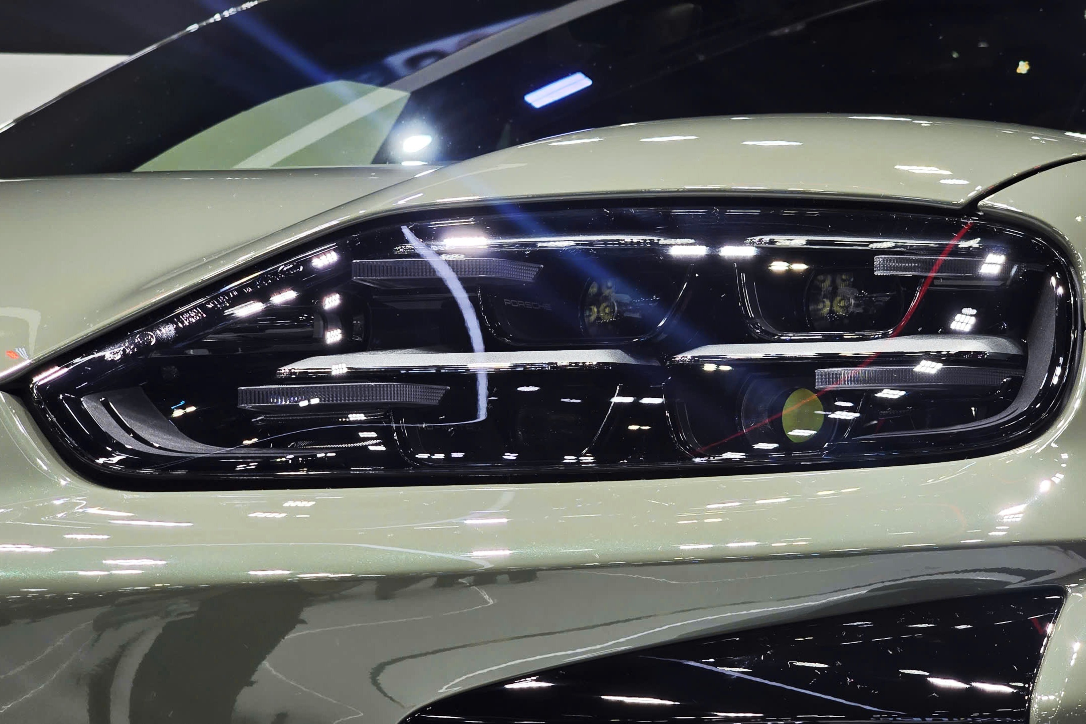 Porsche,  Porsche Cayenne anh 3